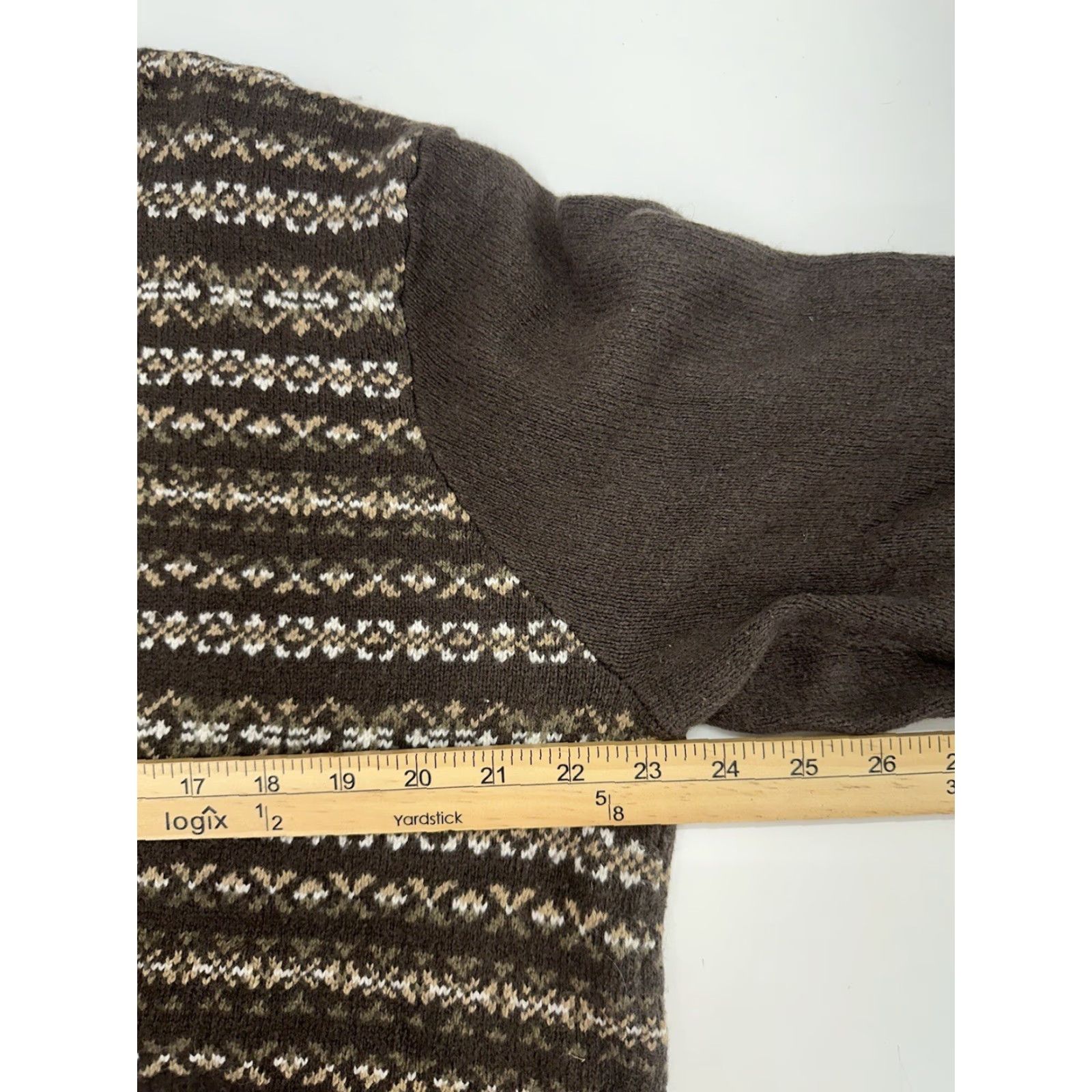 Old Navy VINTAGE Old Navy Mens Sweater Brown Fair Isle Long Sleeve V-Neck 2XL Wool Knit Pullover Regular Mens Holiday, Vintage, 90s, Outdoor Size US XXL / EU 58 / 5 - 7 Thumbnail