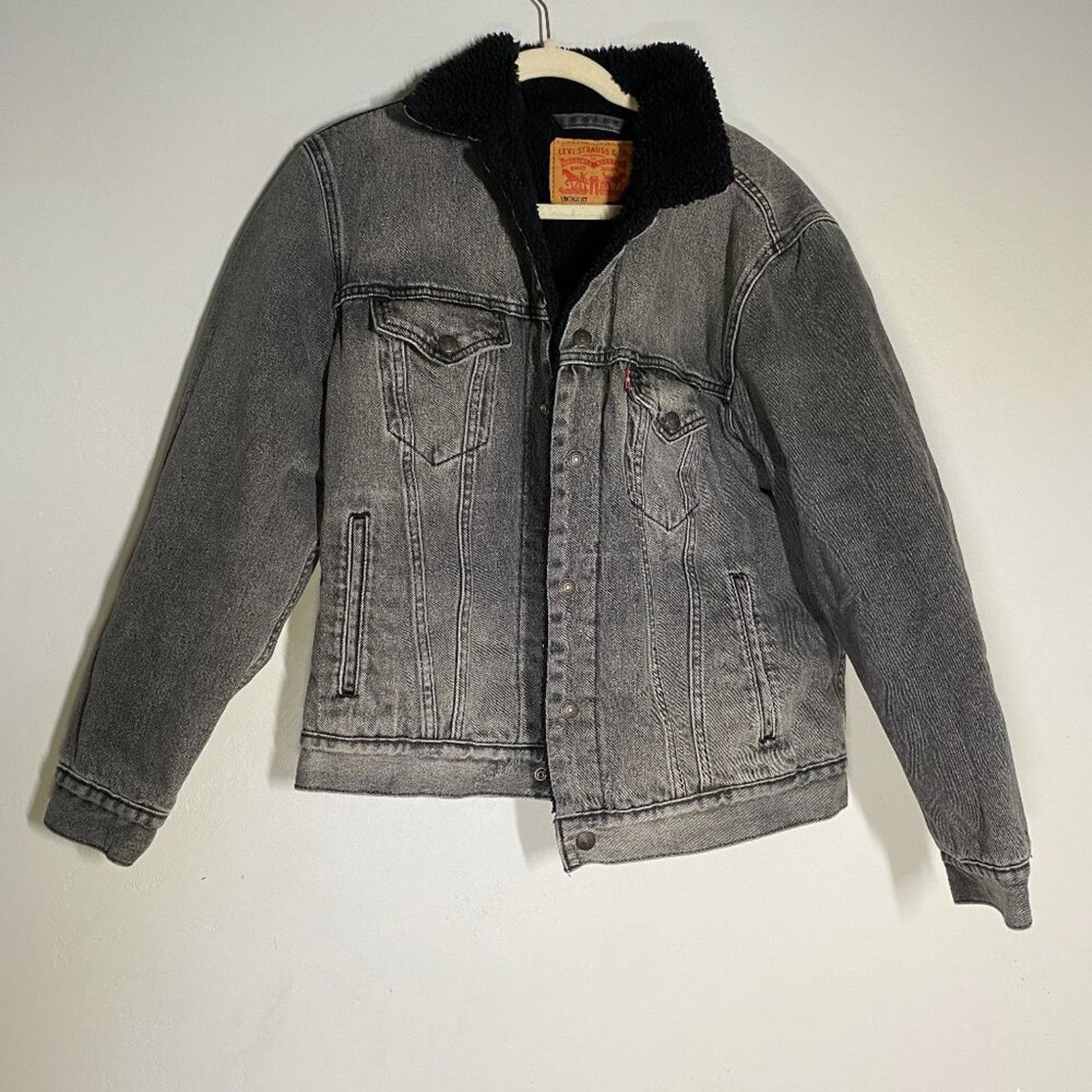 Levi's Levi's Vintage Fit Sherpa Trucker Jacket S Size US S / EU 44-46 / 1 - 2 Thumbnail