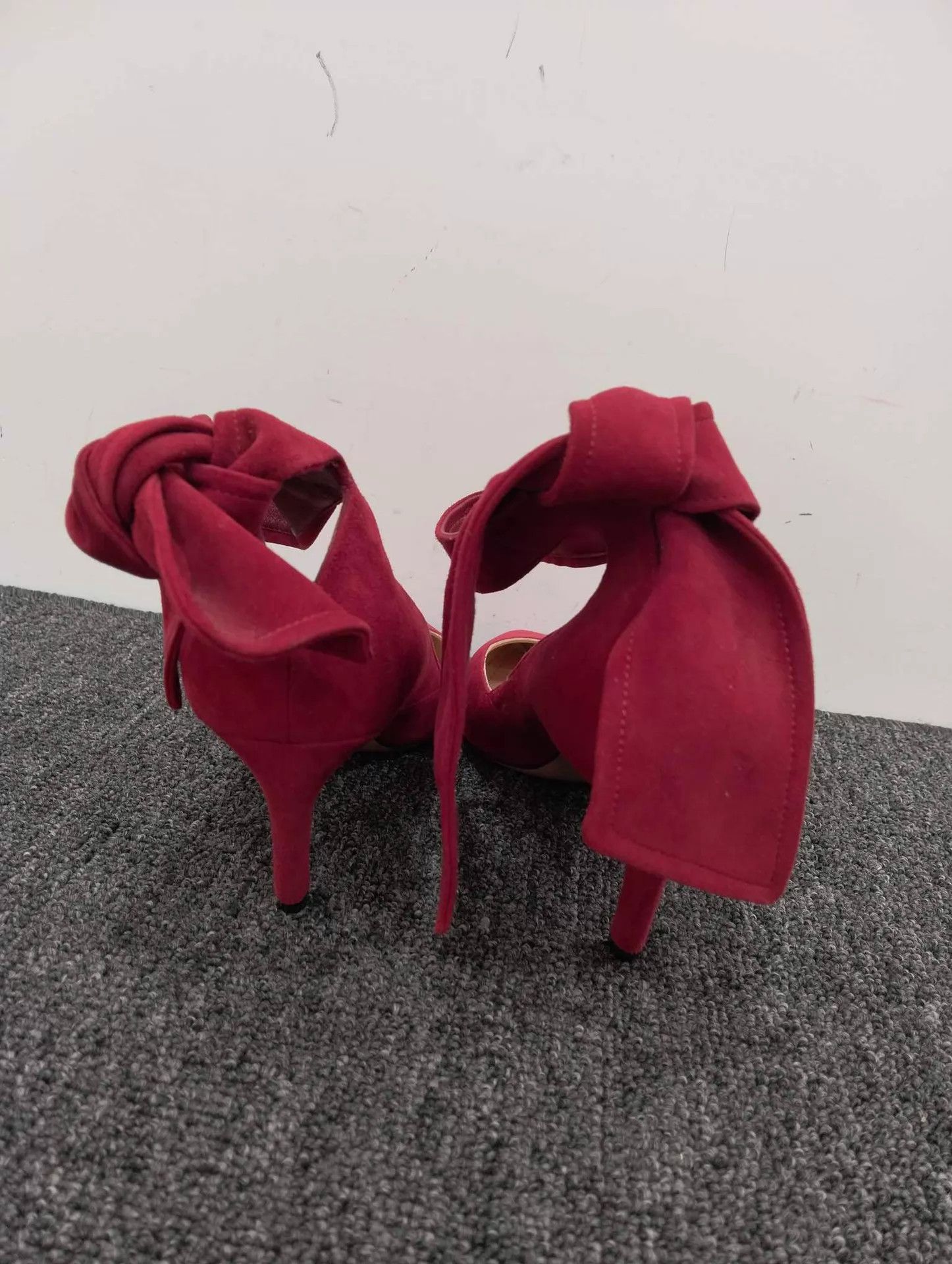 Dior DIOR red pointed toe heels size 37 Size US 6 / IT 36 - 5 Thumbnail