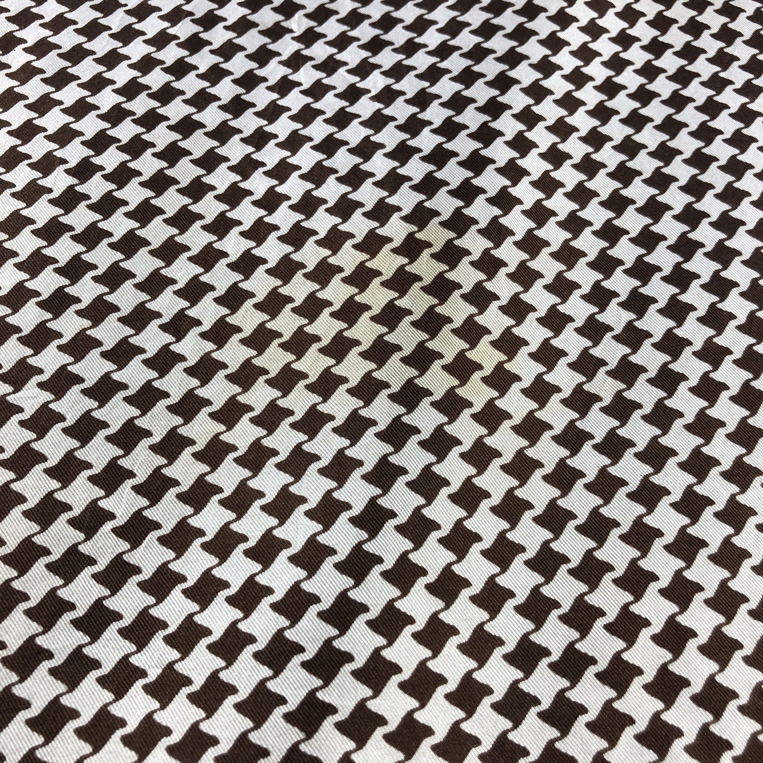 Vintage Vintage Luxury Houndstooth Hand Rolled Silk Scarf M1337 Size ONE SIZE - 8 Thumbnail
