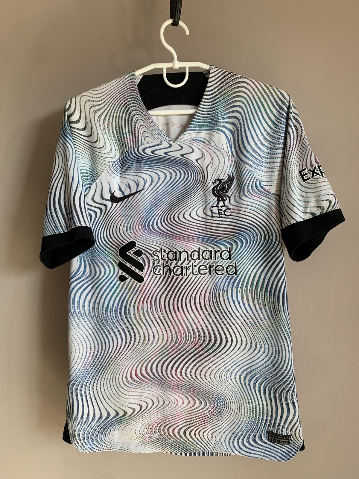 Nike Liverpool Away Football Shirt Nike Soccer Jersey Size M Size US M / EU 48-50 / 2 - 1 Thumbnail