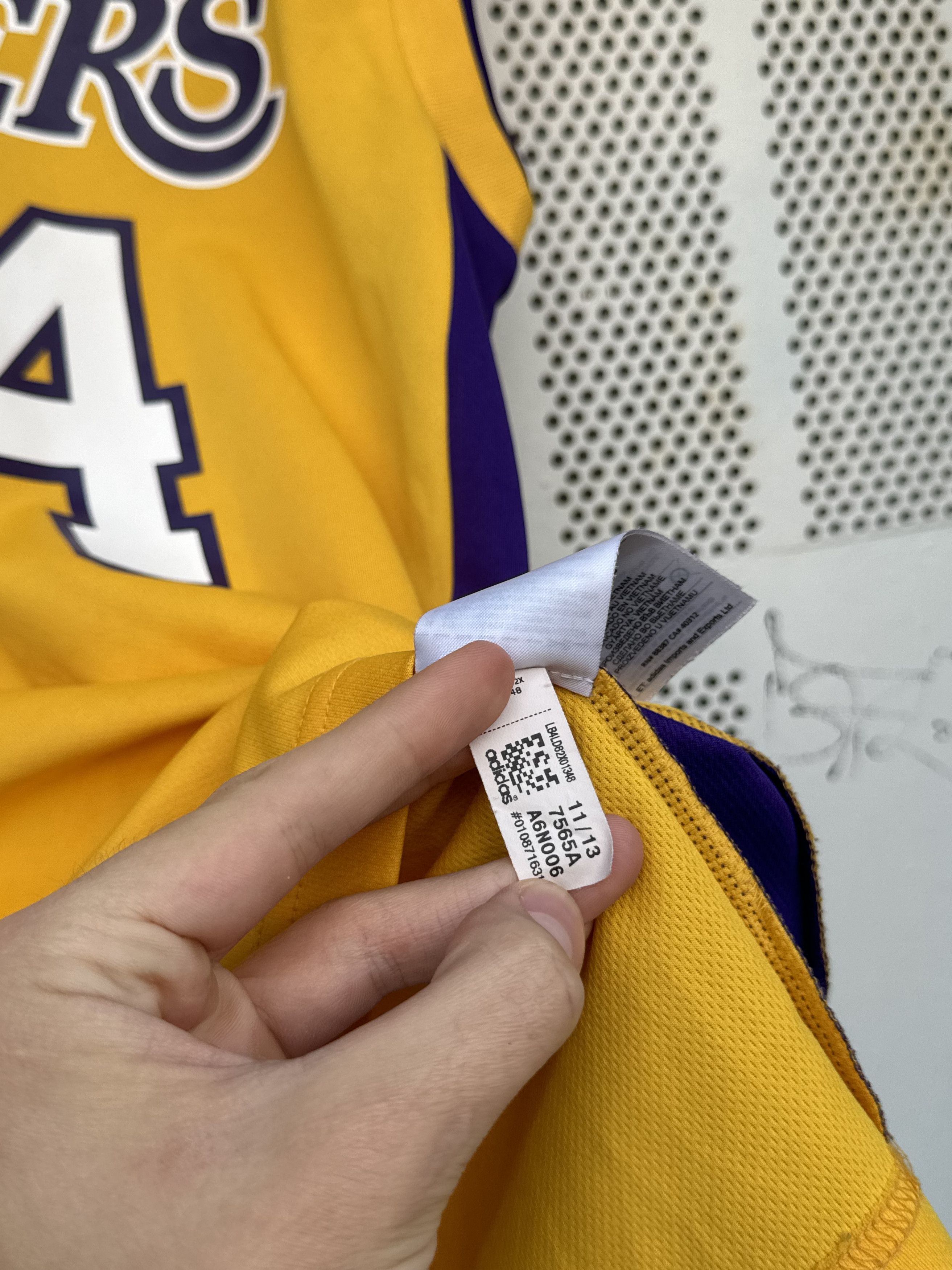 Adidas × NBA Adidas Kobe Bryant #24 Los Angelas Yellow Jersey XS Size US XS / EU 42 / 0 - 6 Thumbnail