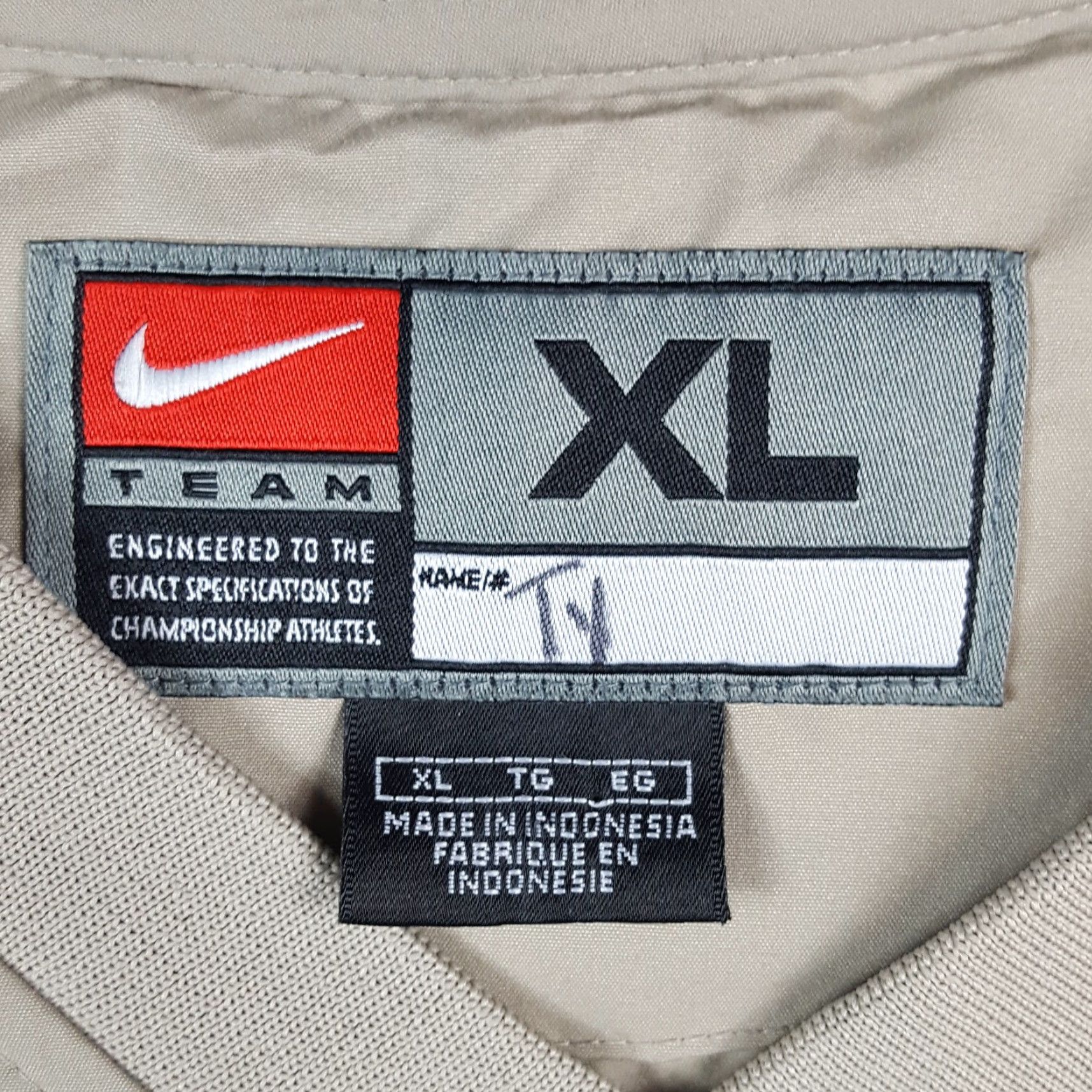 Nike VINTAGE Nike Windbreaker Jacket Mens XL Beige 90s Y2K Sports Outdoor Logo Zipper Full Zip Pockets Size US XL / EU 56 / 4 - 7 Thumbnail