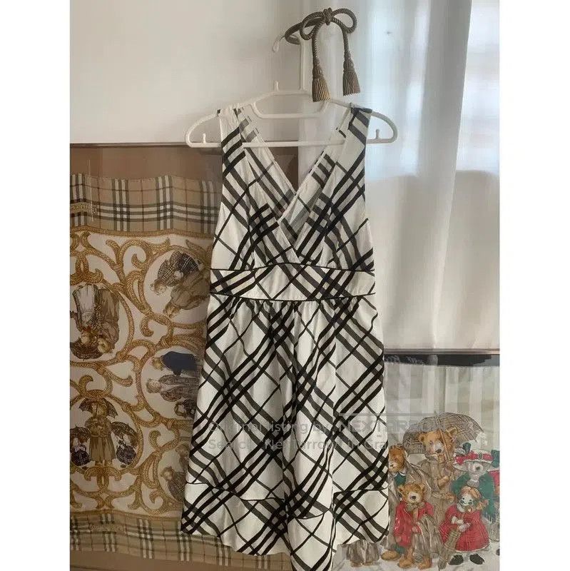 Burberry Burberry White Cotton Women's Dress. Size M / US 6-8 / IT 42-44 - 1 Thumbnail
