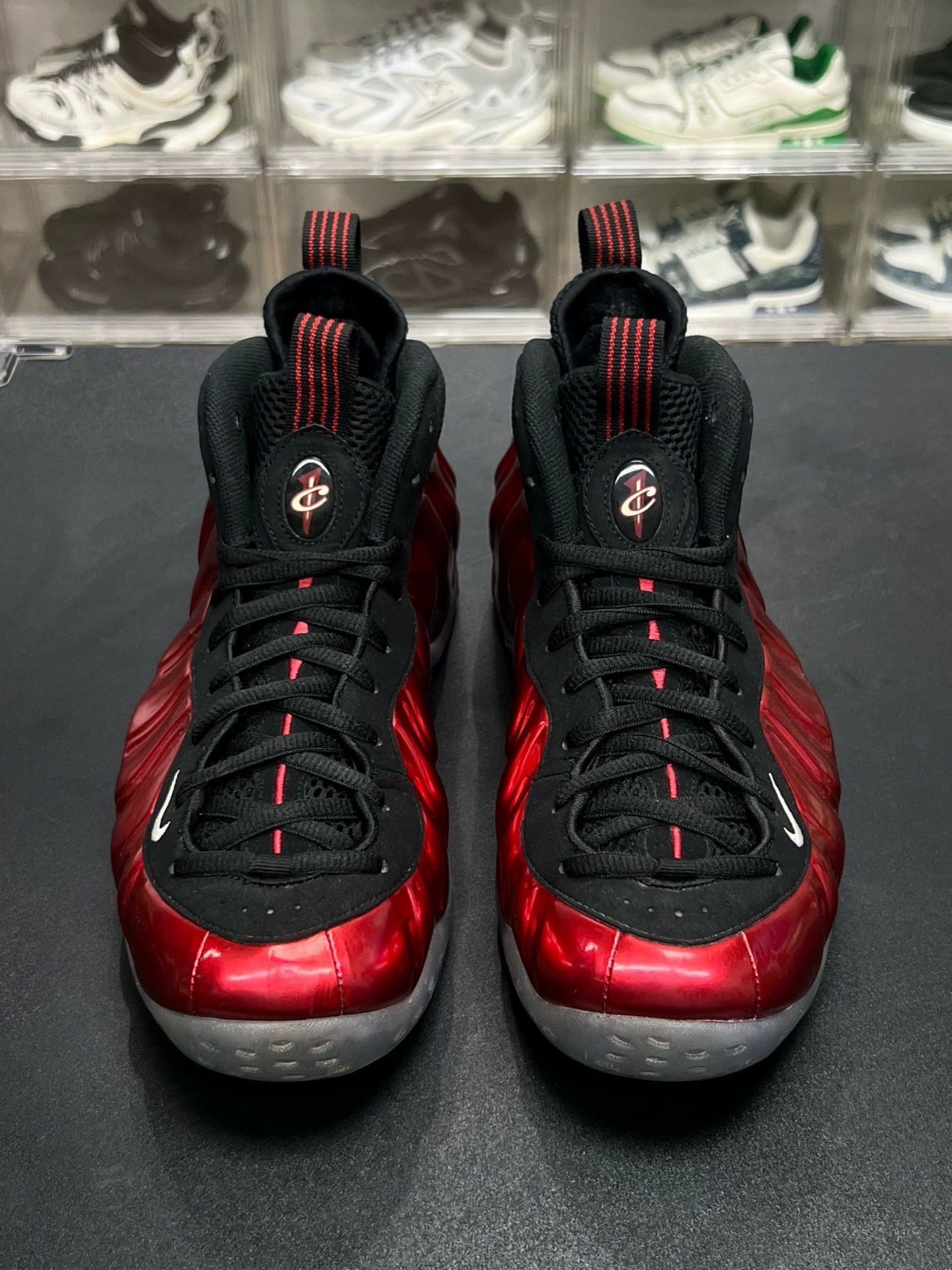 Nike nike foamposite red and black 2017 model Size US 10 / EU 43 - 2 Thumbnail