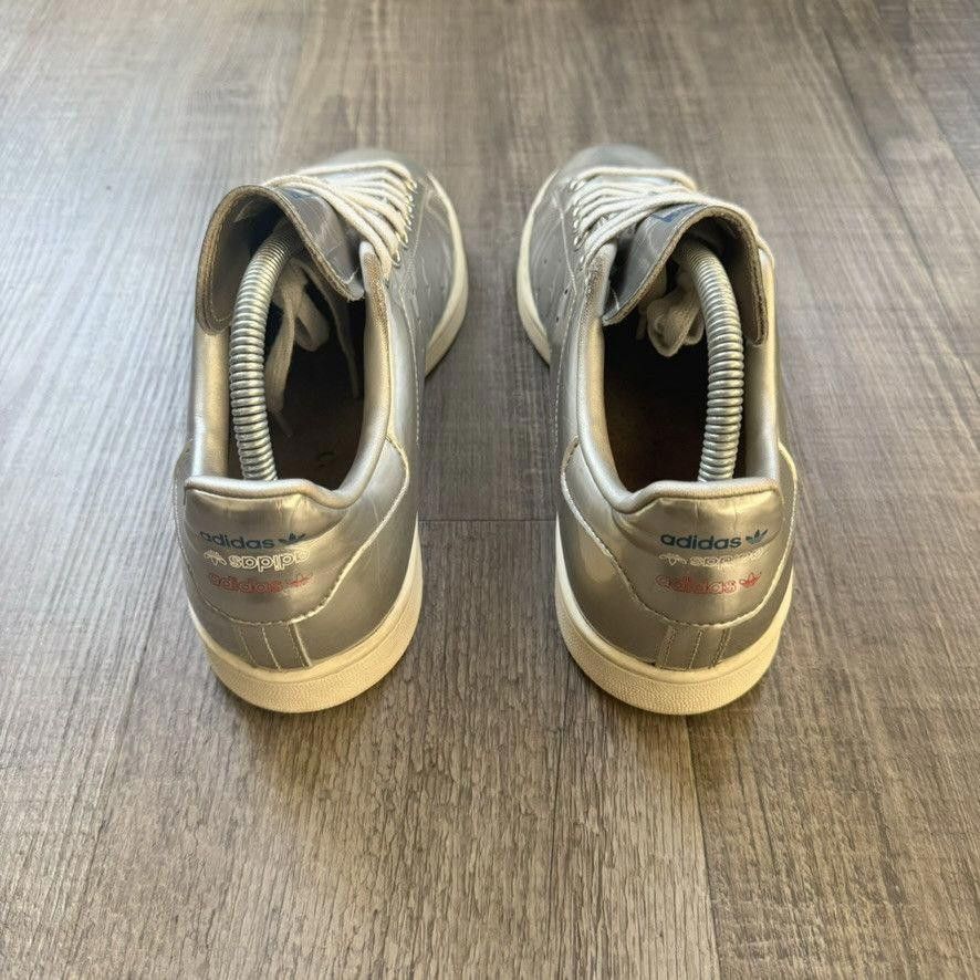 Adidas ADIDAS • Stan Smith "2019 Silver Metallic" (7.5M) Size US 7.5 / EU 40-41 - 8 Thumbnail