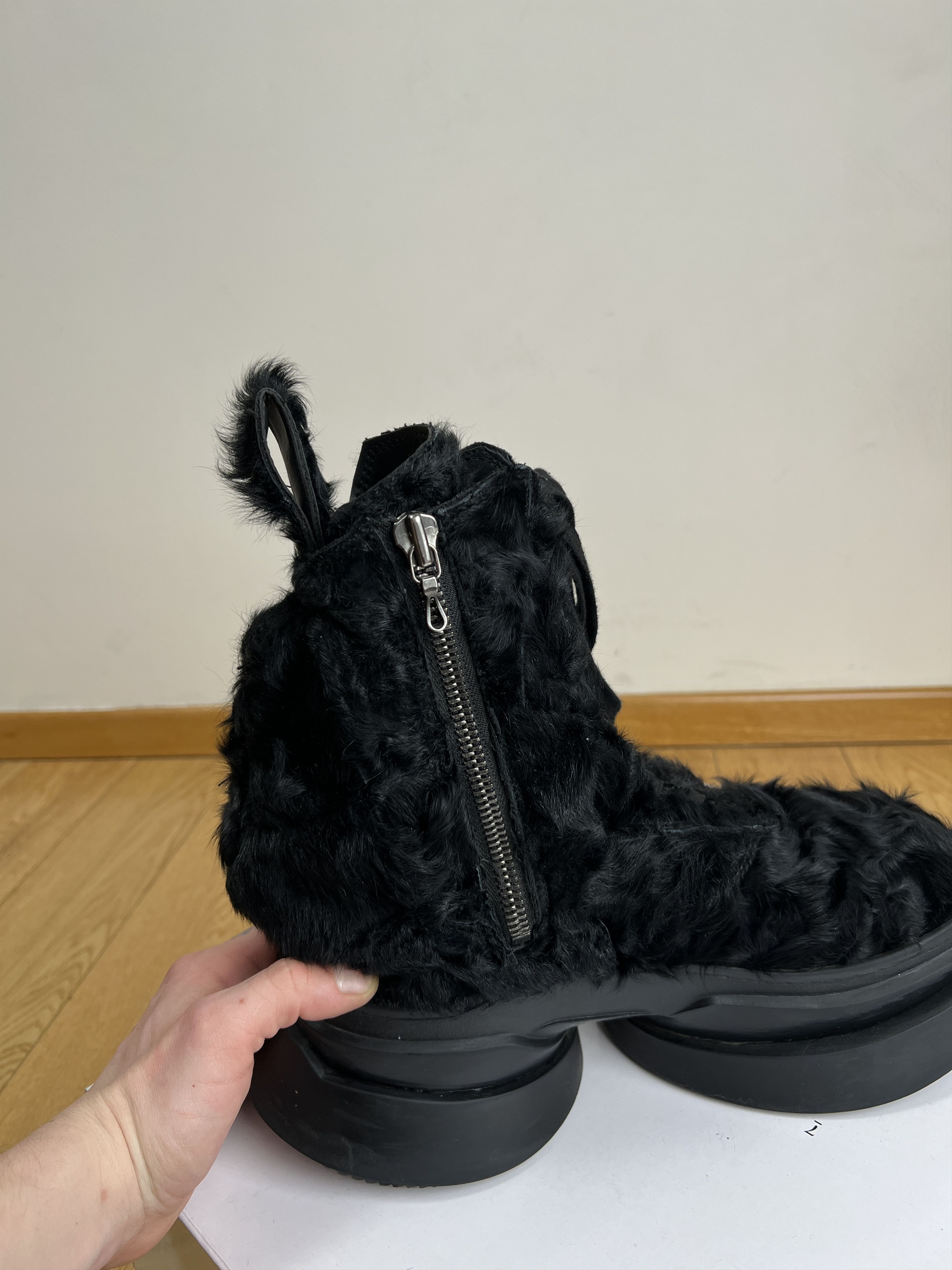 Julius Lamb Hair Shell Boots Size US 10 / EU 43 - 17 Thumbnail