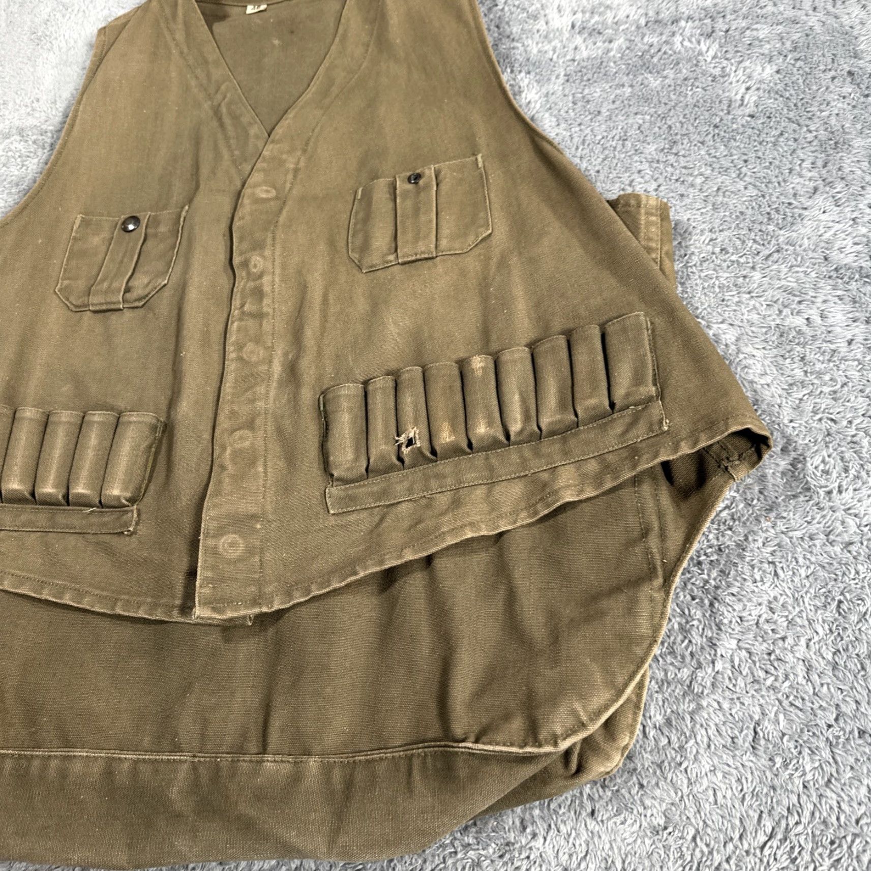 Vintage VINTAGE Hunting Vest Canvas Duck OG Sateen Green Size XL 48 Men USA Front Button Vest Holiday 1950s A++ Antique 1930s Size US XL / EU 56 / 4 - 4 Thumbnail