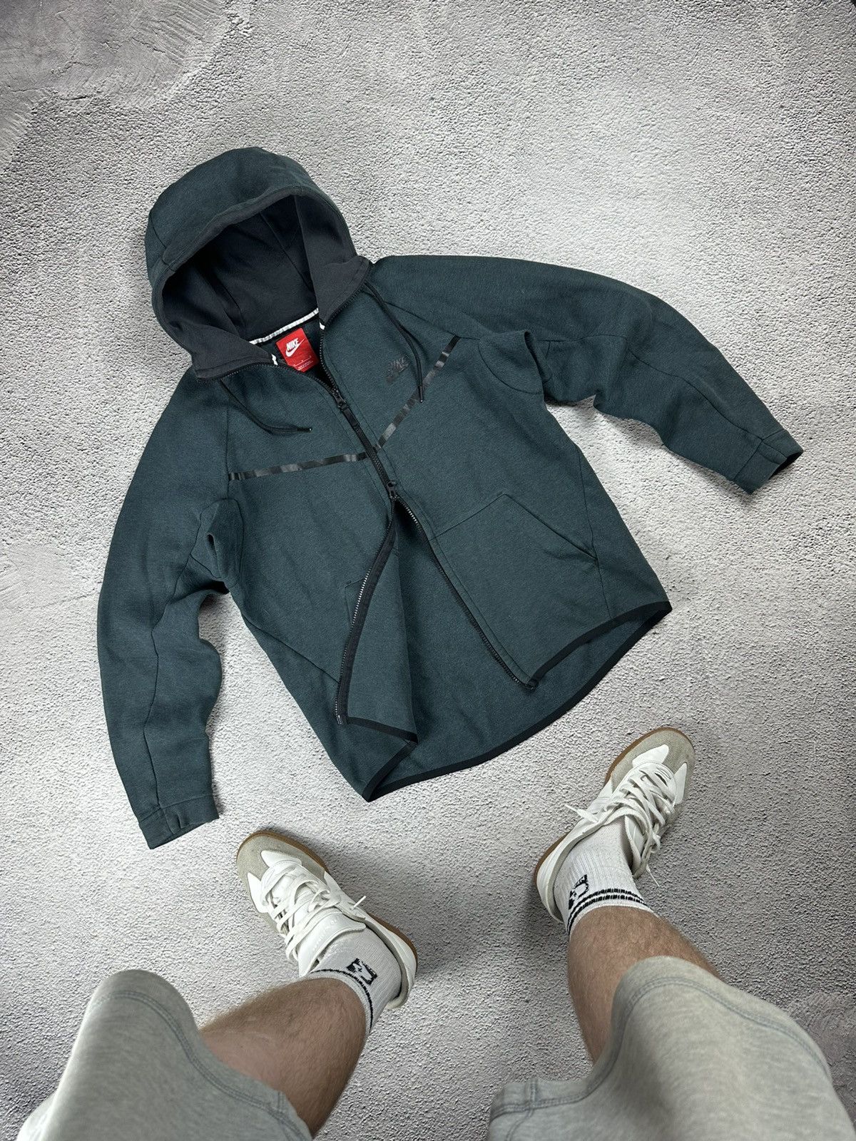 Nike Vintage Nike Tech Fleece Full Zip Hoodie Y2K Drill Style SK8 Size US M / EU 48-50 / 2 - 1 Thumbnail