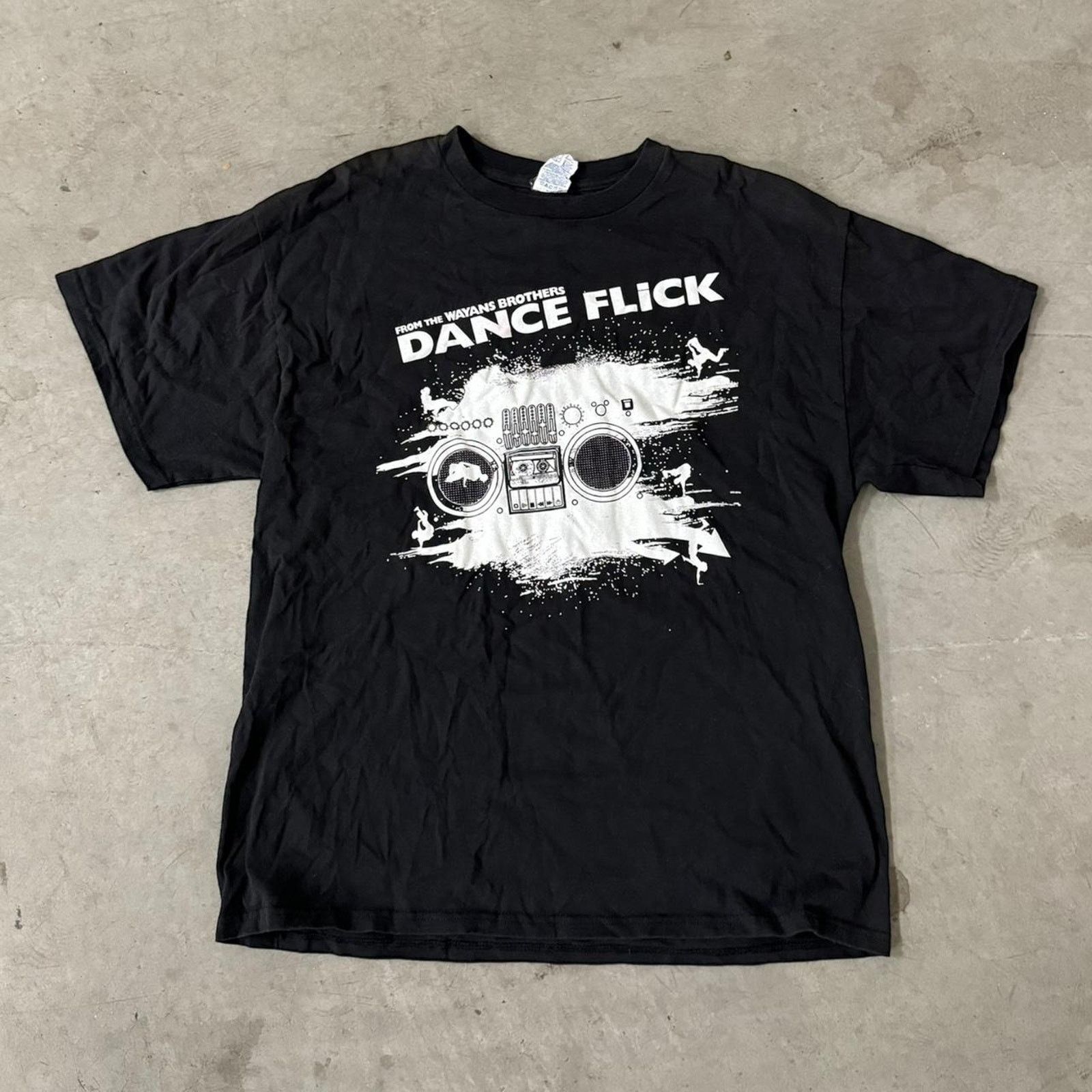 Vintage Y2k 2009 dance flick tee Size US L / EU 52-54 / 3 - 1 Thumbnail