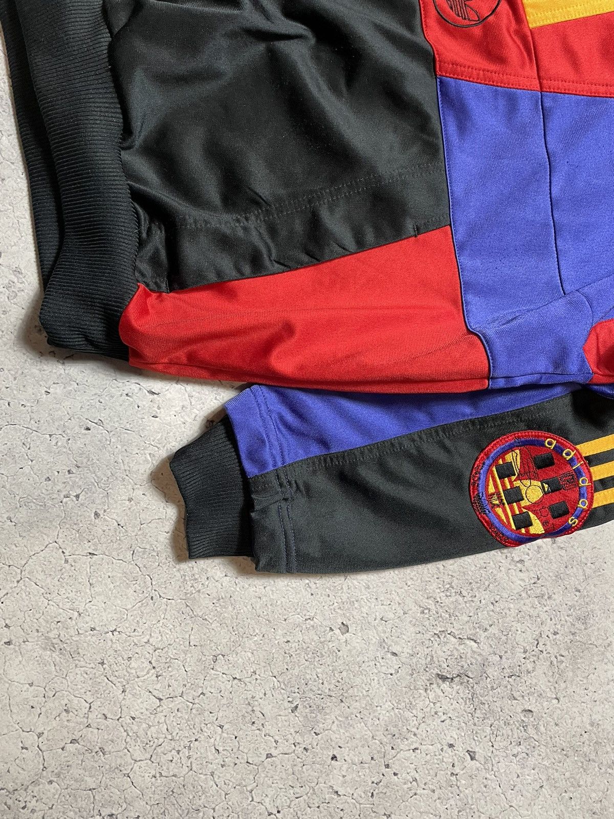 Adidas Vintage 90s Tracksuit Adidas Asia Big Logo Pants And Jacket Size US M / EU 48-50 / 2 - 6 Thumbnail
