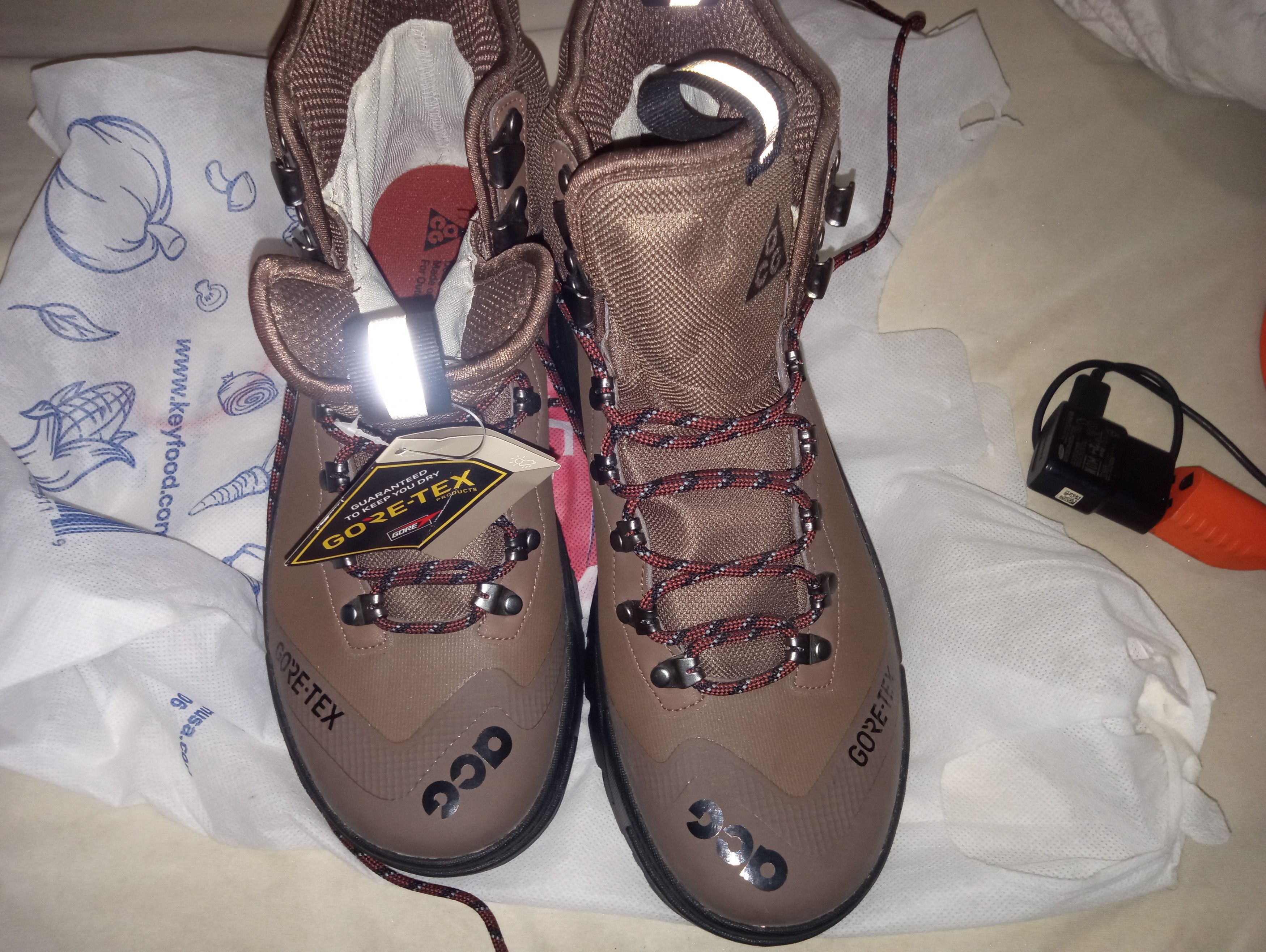 Nike acg boot