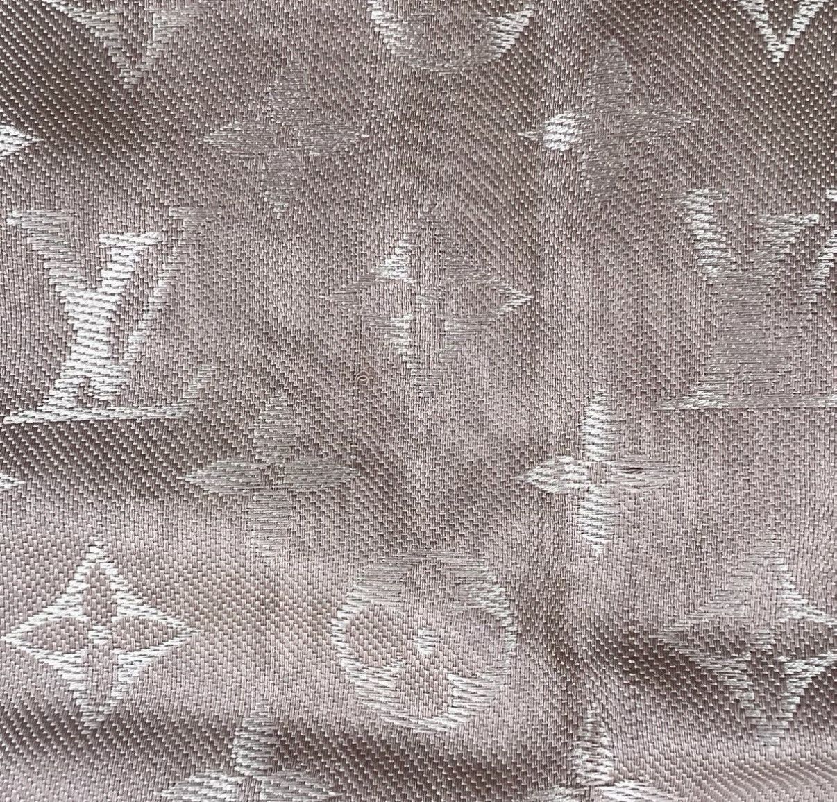 Louis Vuitton Louis Vuitton Reversible Wool & Silk Scarf Shawl K12 Size ONE SIZE - 5 Thumbnail