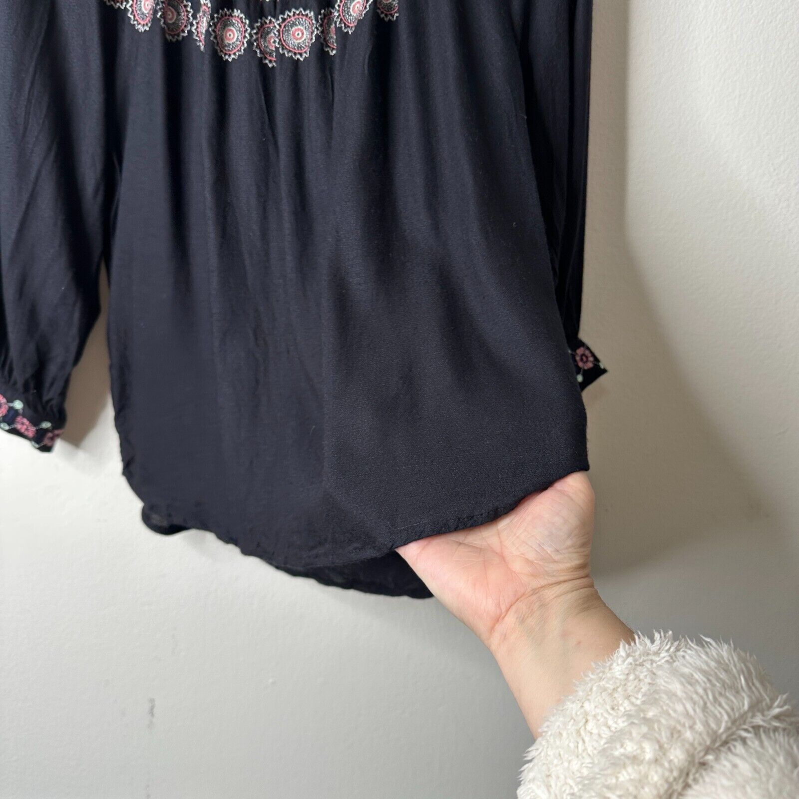 Other Velvet By Graham & Spencer Eva Black Peasant Top XS Size XS / US 0-2 / IT 36-38 - 7 Thumbnail