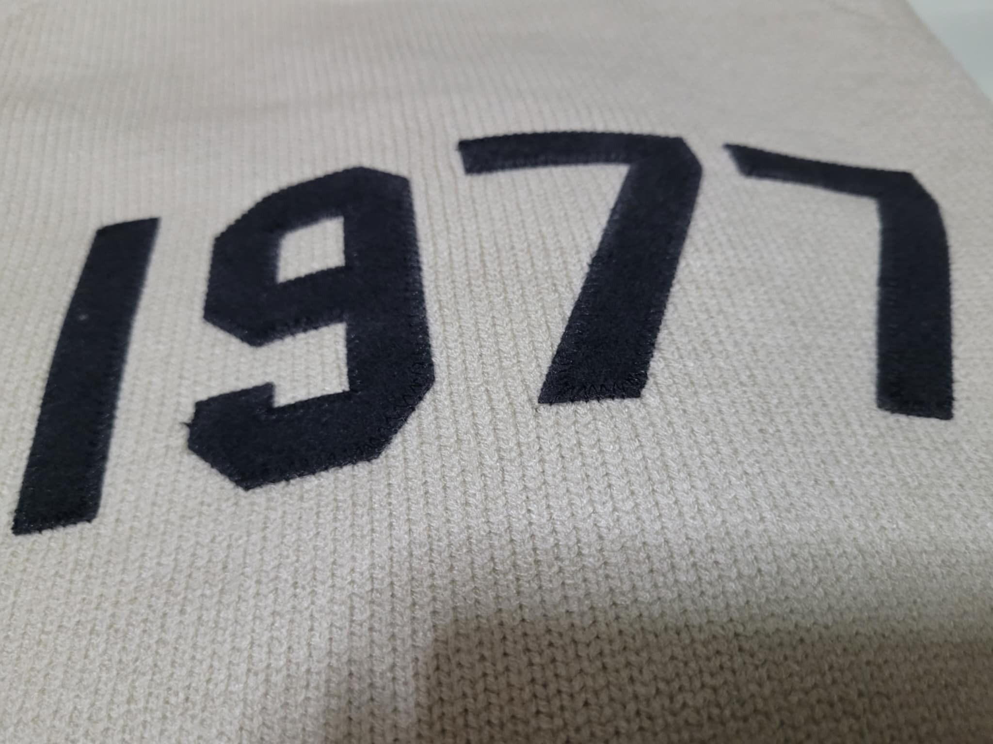 Fear of God sz S Fear of God Essentials 1977 Knit Hoodie wheat Size US S / EU 44-46 / 1 - 8 Thumbnail