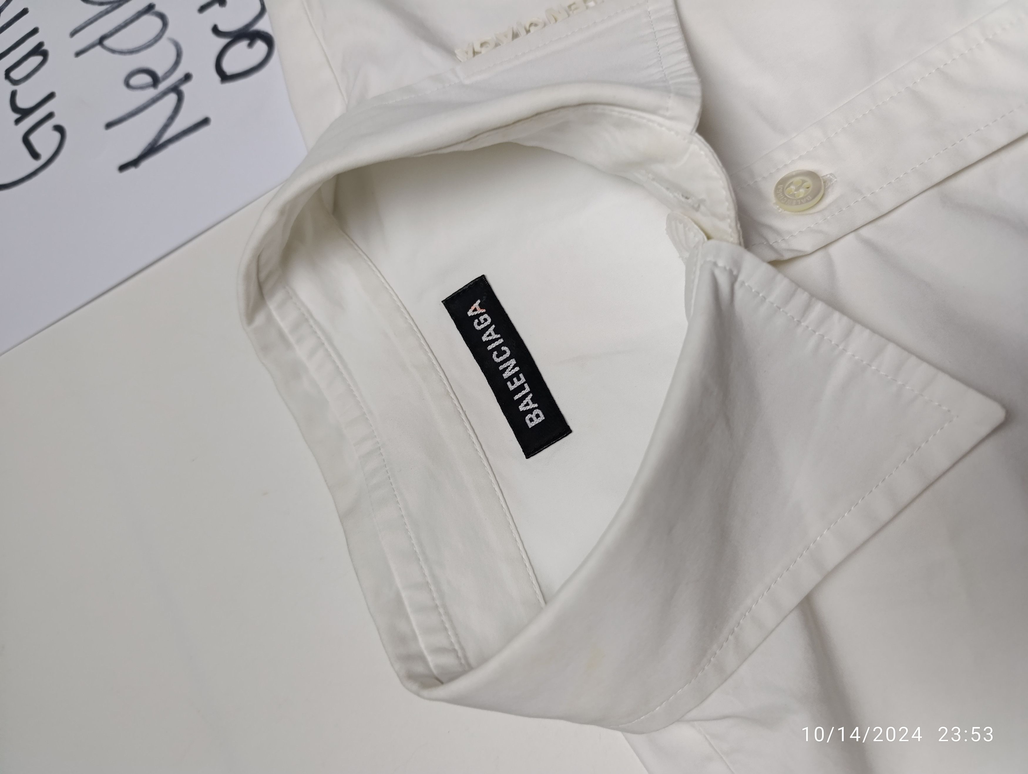Balenciaga BALENCIAGA S/S 2020 RUBBER LOGO COLLAR CLASSIC SHIRT Size US L / EU 52-54 / 3 - 6 Thumbnail
