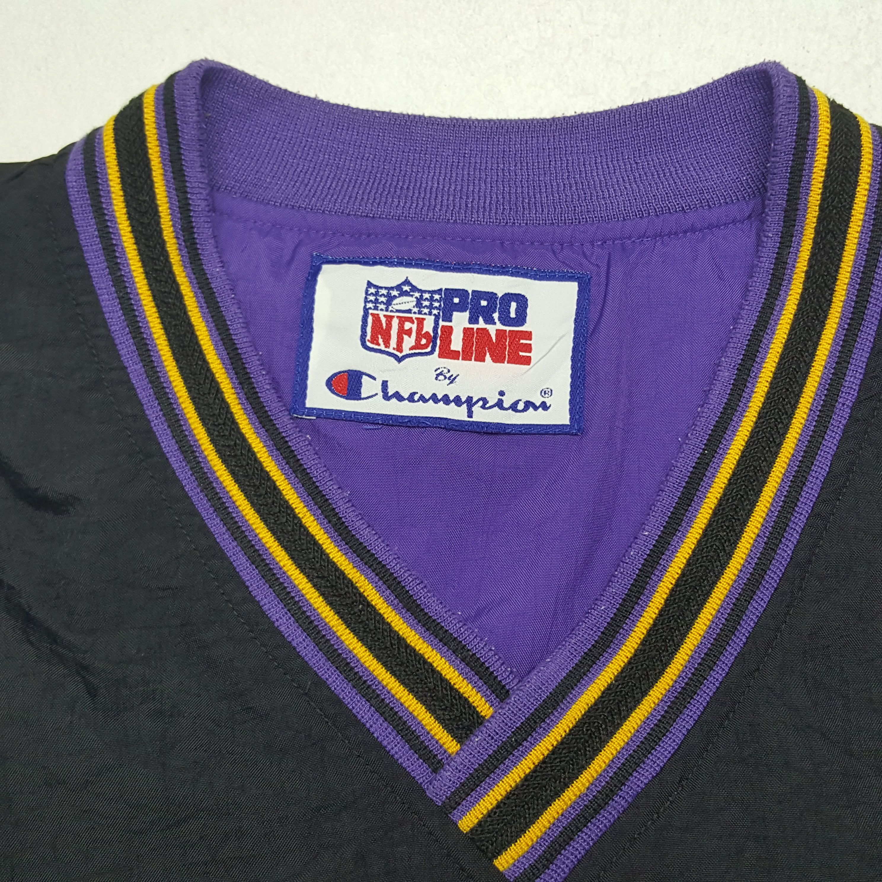 Champion × NFL × Vintage Vintage NFL X Champion Minnesota Vikings Jacket Size US XL / EU 56 / 4 - 5 Thumbnail