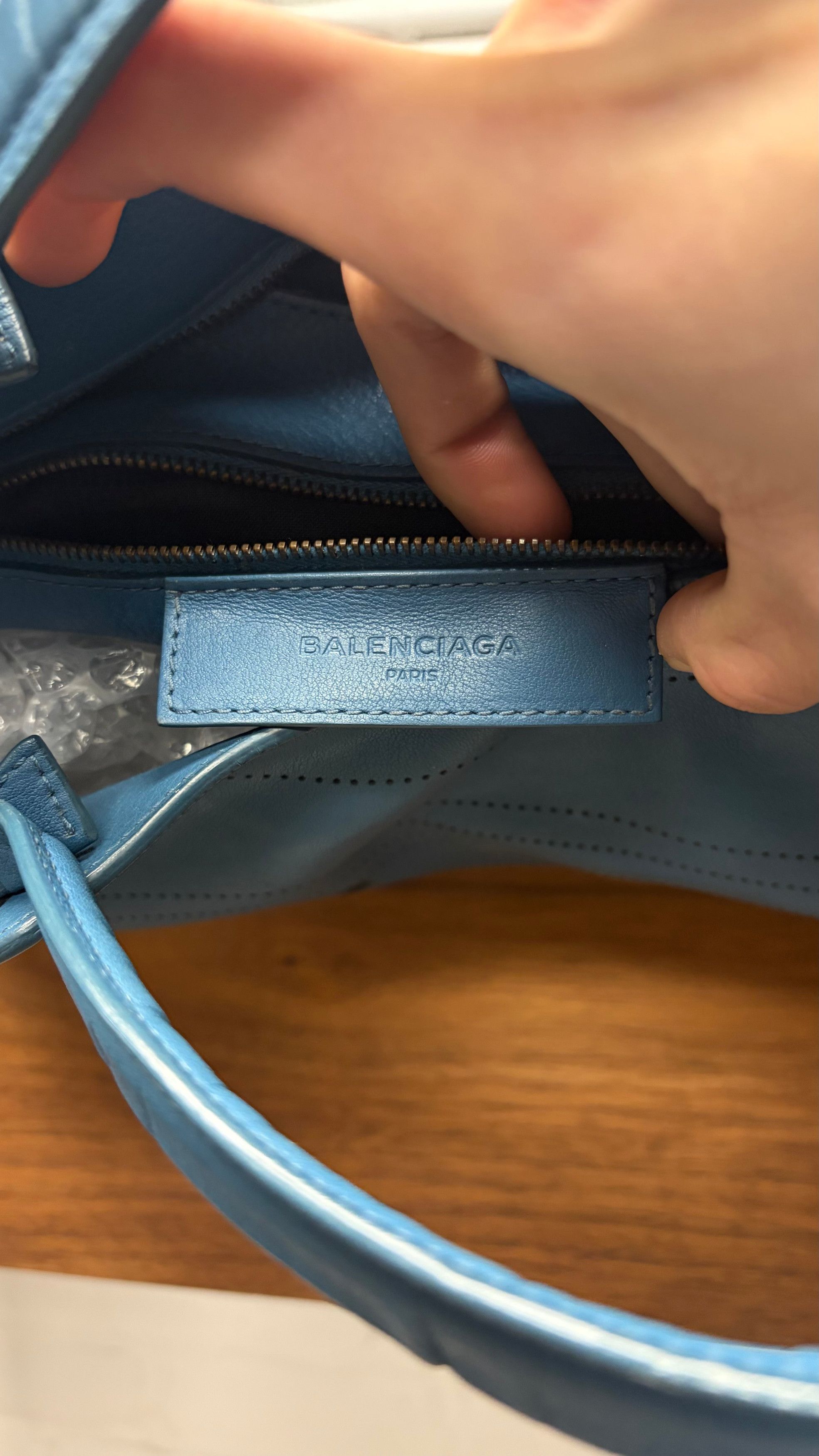 Balenciaga Balenciaga ‘Blackout’ Special Edition ‘City Bag’ with Crossbody Strap & Magnetic Closure Size ONE SIZE - 6 Thumbnail