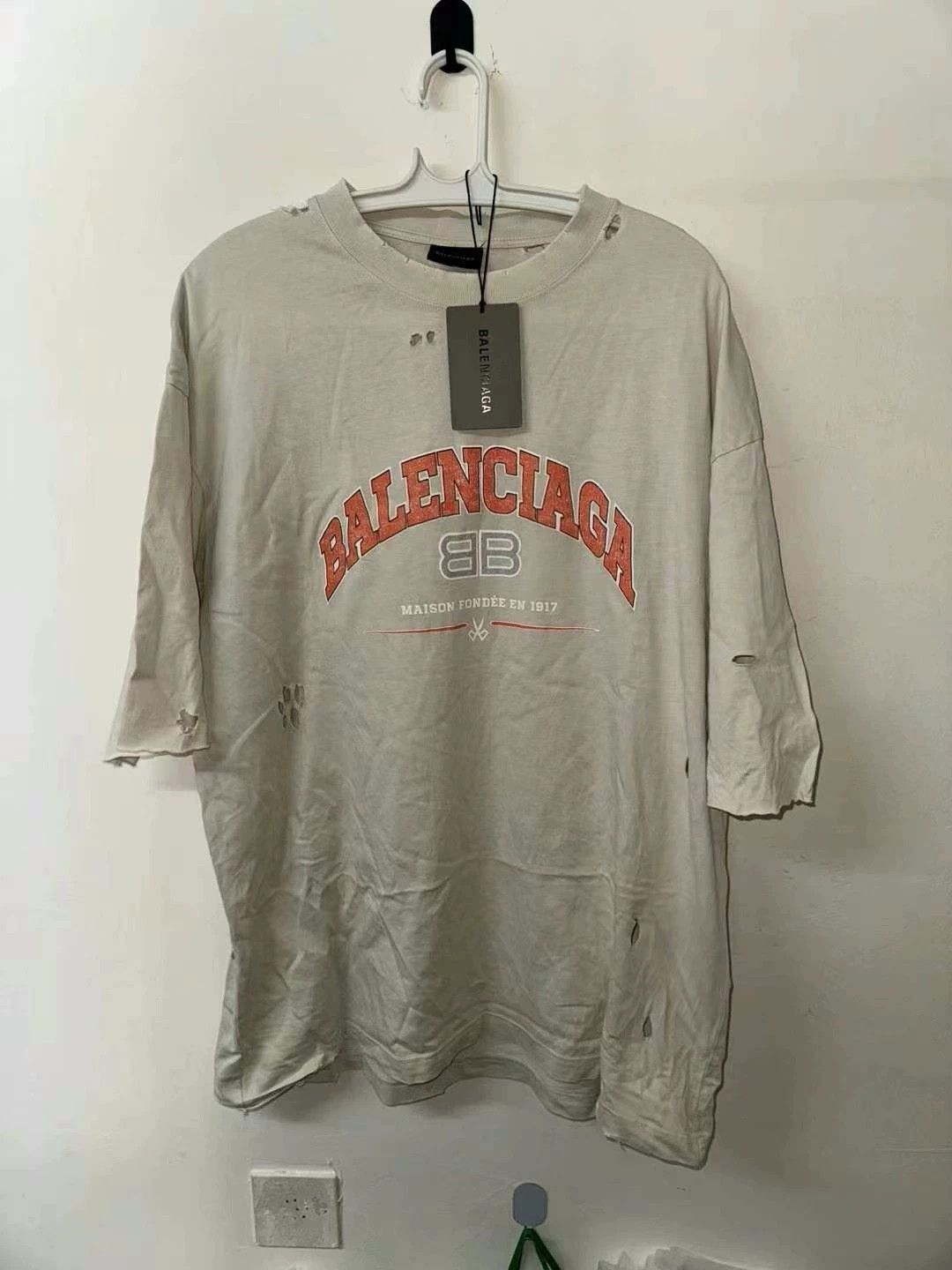 Balenciaga Balenciaga Rice White Destruction Scissors Short Sleeve Size US M / EU 48-50 / 2 - 1 Thumbnail