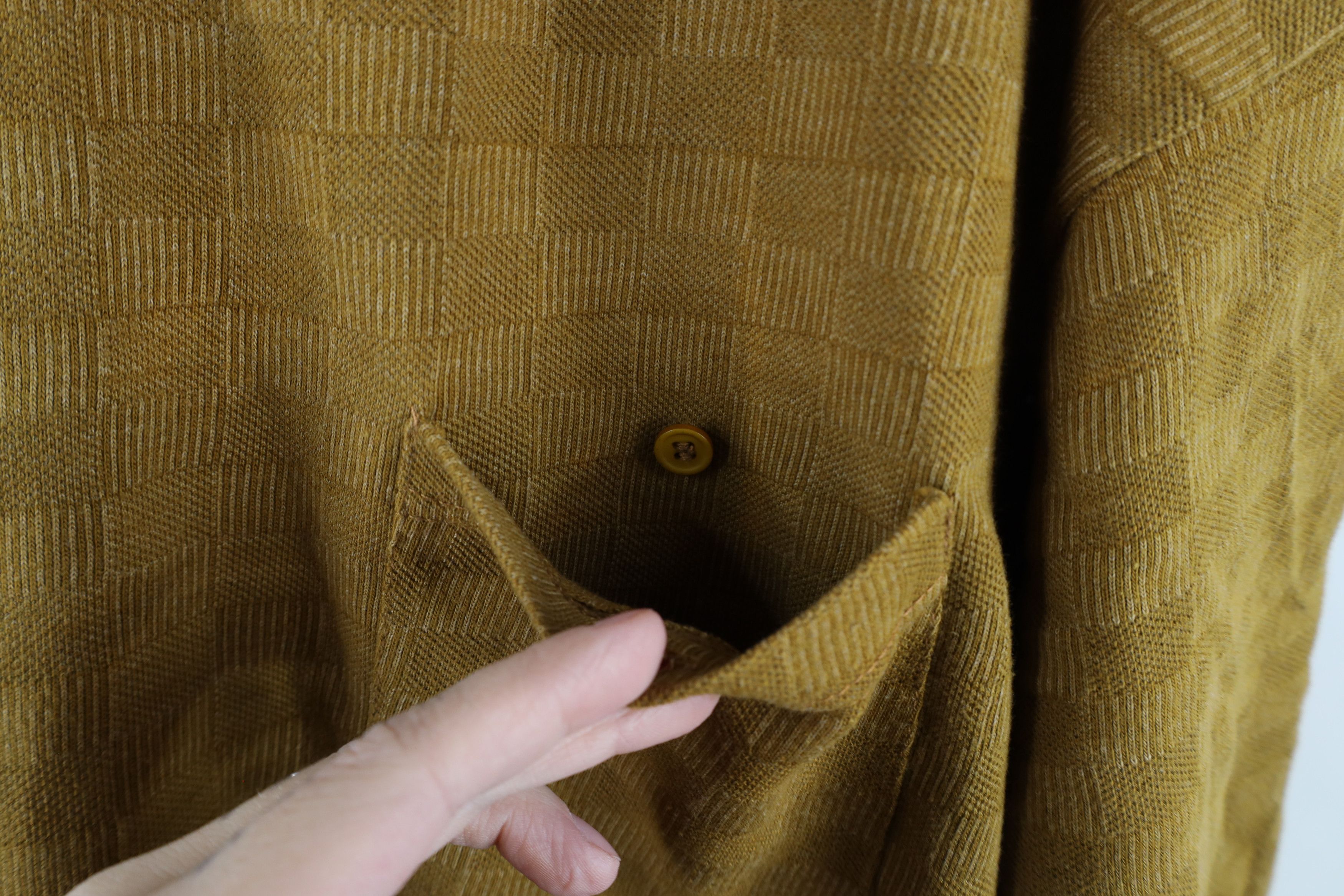 Vintage Vintage 90s Streetwear Checkered Knit Pocket T-Shirt Gold Size US XL / EU 56 / 4 - 4 Thumbnail
