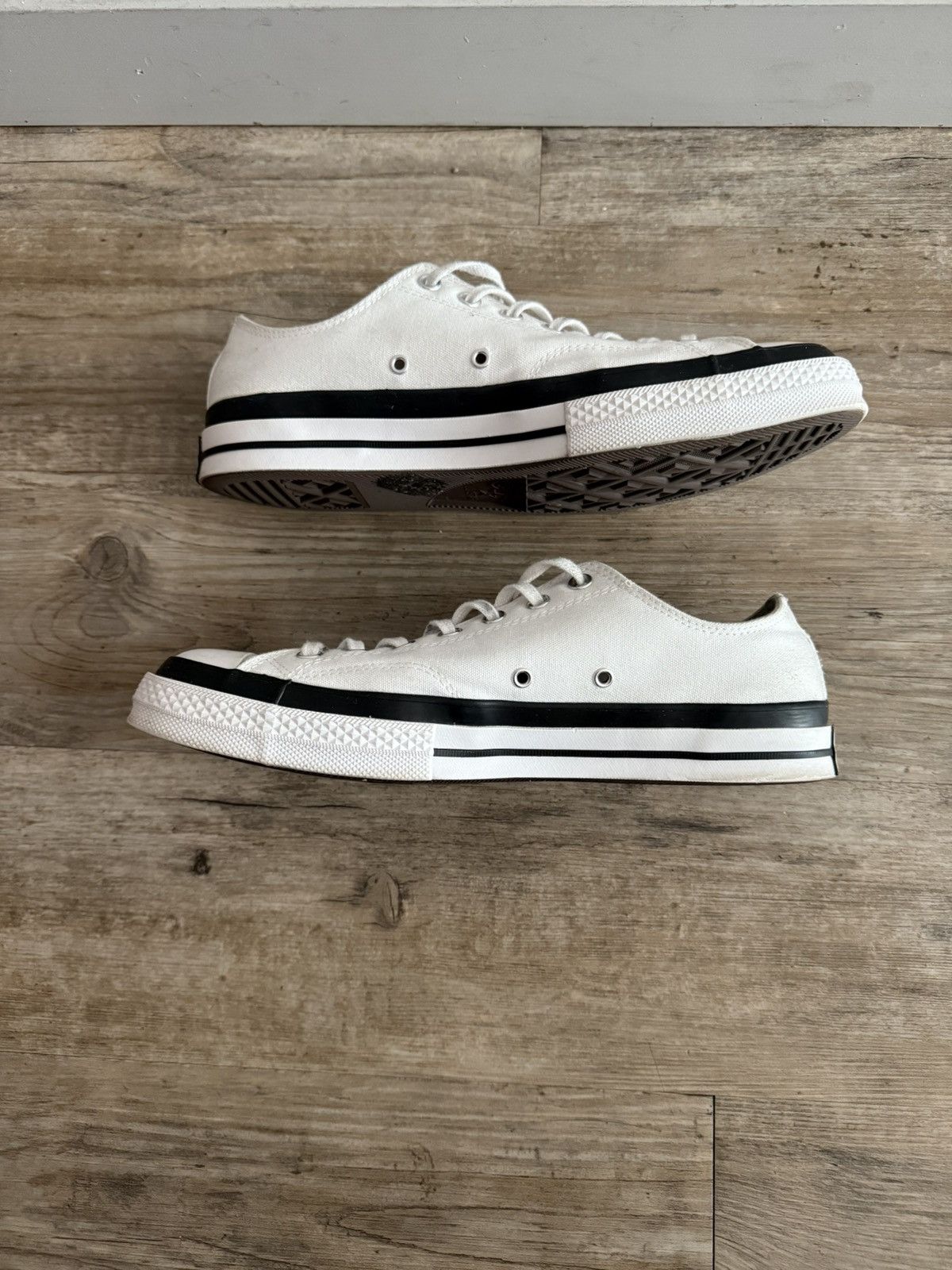 Converse × Fragment Design × Moncler 70 Low ‘White’ Size US 11 / EU 44 - 3 Thumbnail