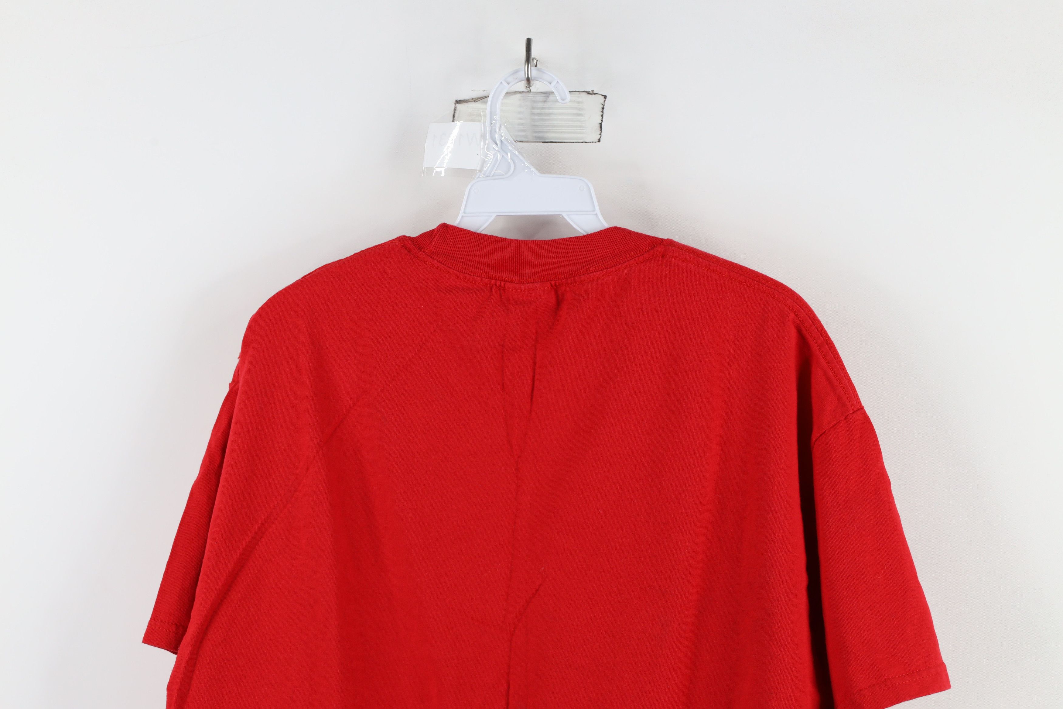 Vintage Vintage Y2K 2003 Chicago The Musical T-Shirt Red Cotton Size US L / EU 52-54 / 3 - 12 Thumbnail
