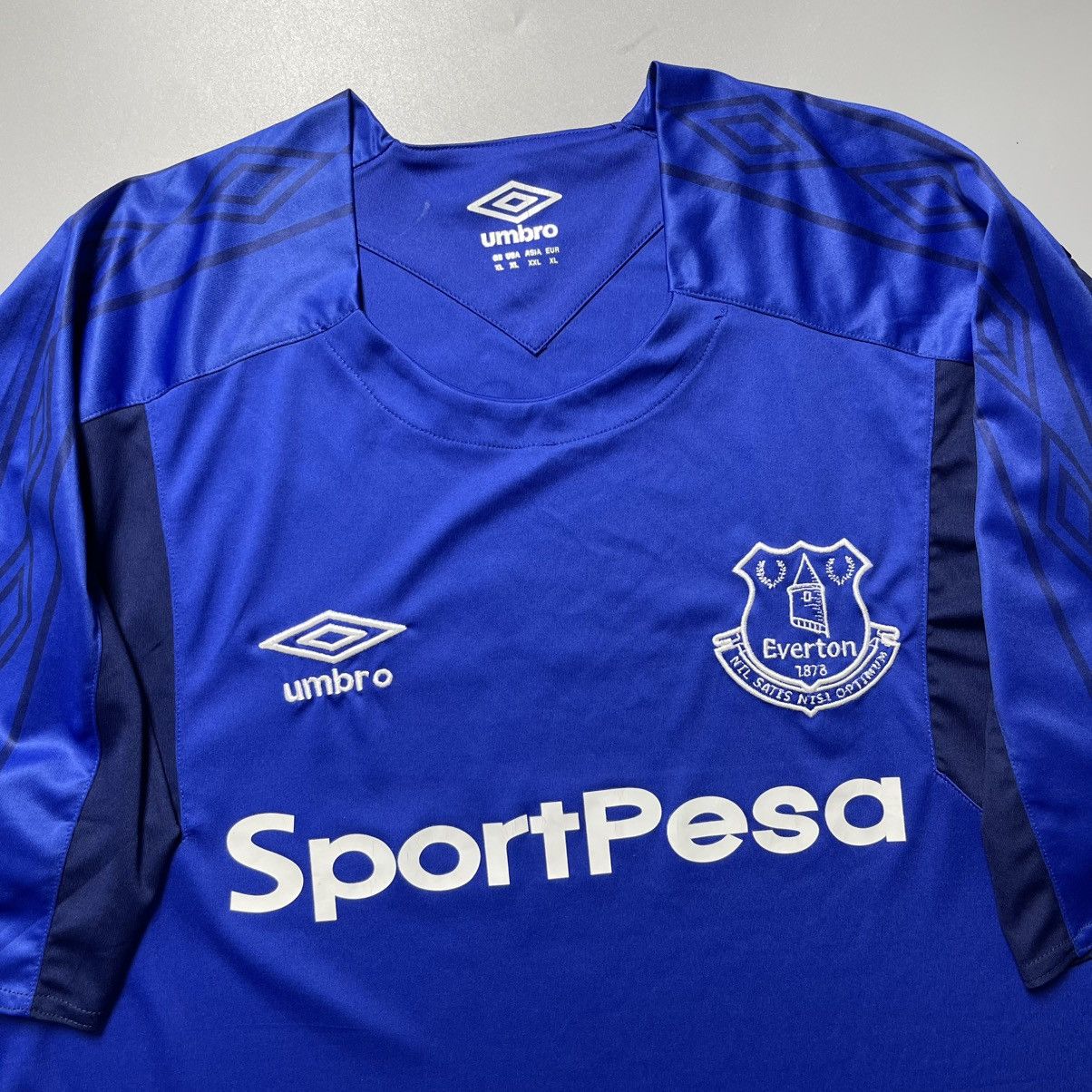 Umbro EVERTON UMBRO 2017/2018 FOOTBALL HOME JERSEY #7 BOLASIE Size US XL / EU 56 / 4 - 4 Thumbnail