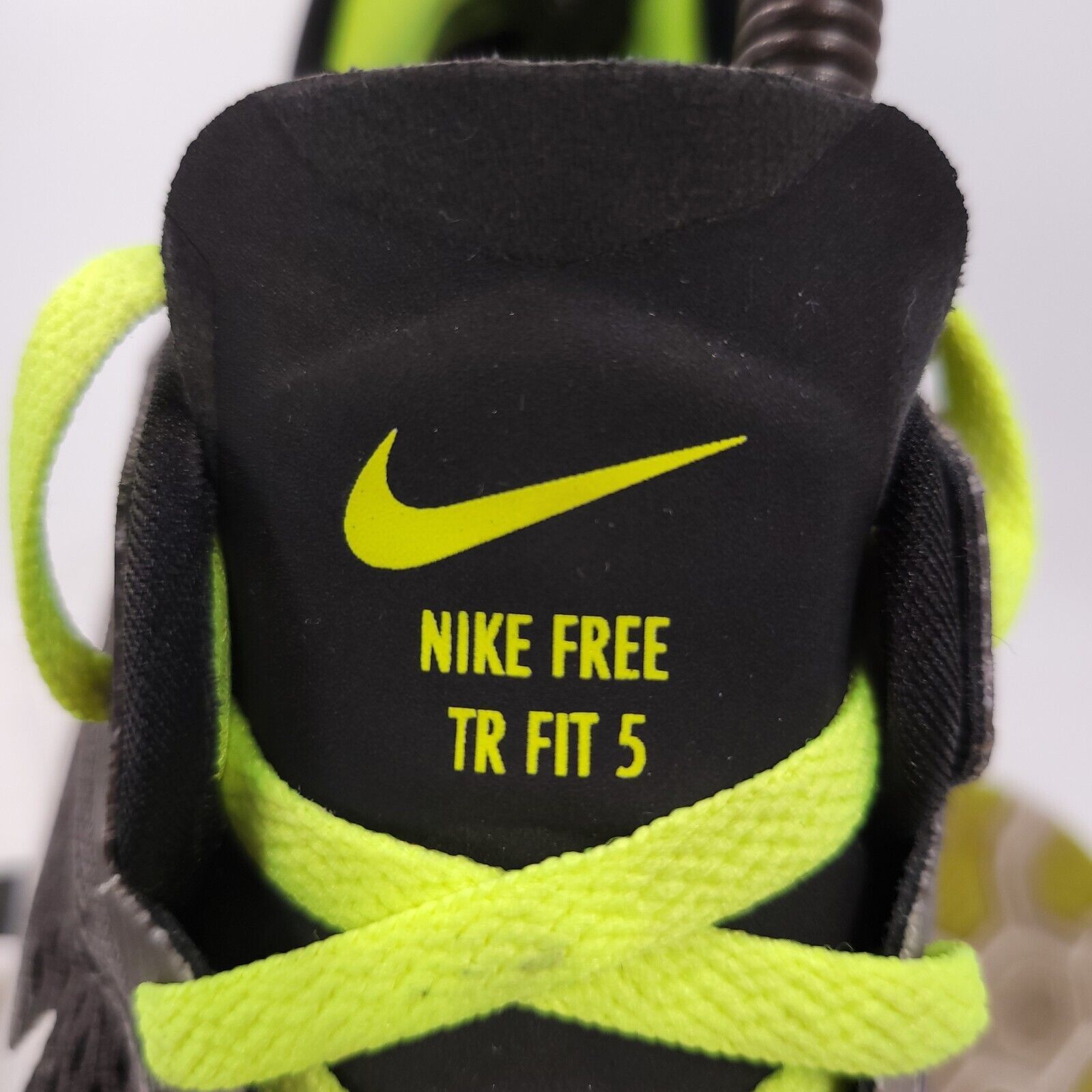 Nike Nike Free TR Fit 5 Shoe Womens Size 9 704695-014 Black White Size US 9 / IT 39 - 8 Thumbnail