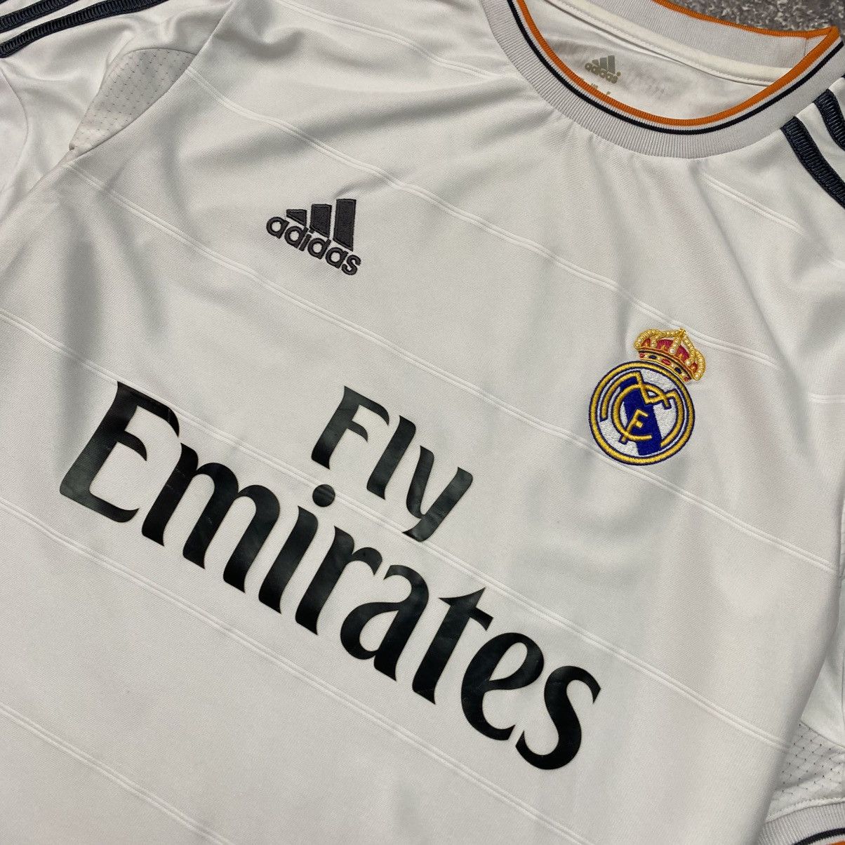 Adidas Vintage Adidas Real Madrid 2013 Home soccer jersey size M Size US M / EU 48-50 / 2 - 3 Thumbnail