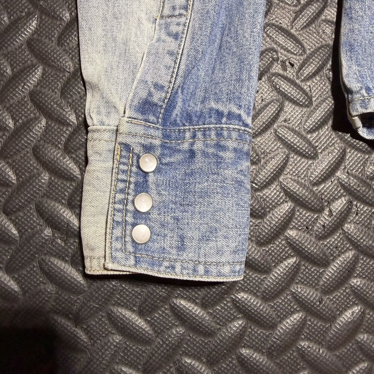 Gap GAP Pearl Snap Denim Button Down Shirt Western Ombre XS Size XS / US 0-2 / IT 36-38 - 10 Thumbnail