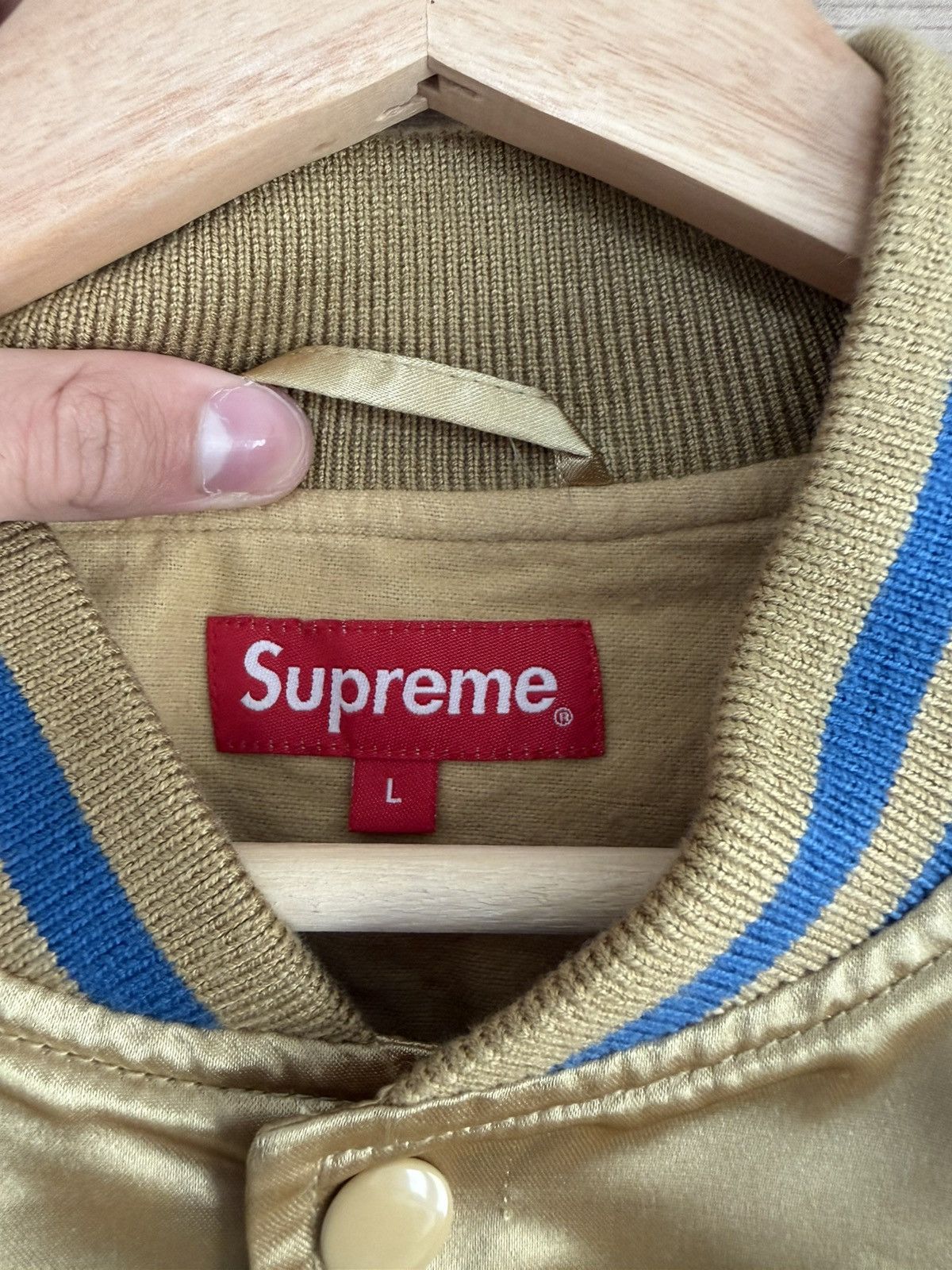 Supreme Supreme x Trasher Satin Bomber Jacket Gold Size US L / EU 52-54 / 3 - 10 Thumbnail