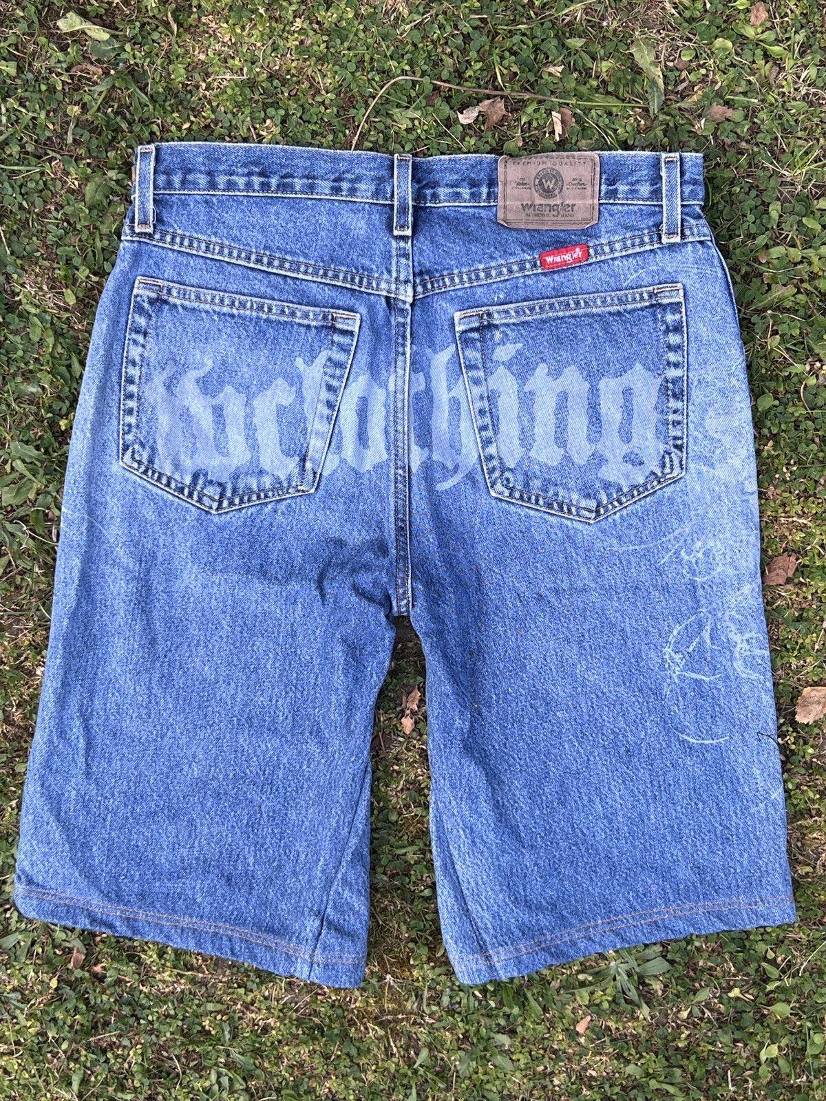 Vintage × Wrangler Sunfaded upcycled Jean shorts Size US 32 / EU 48 - 1 Thumbnail