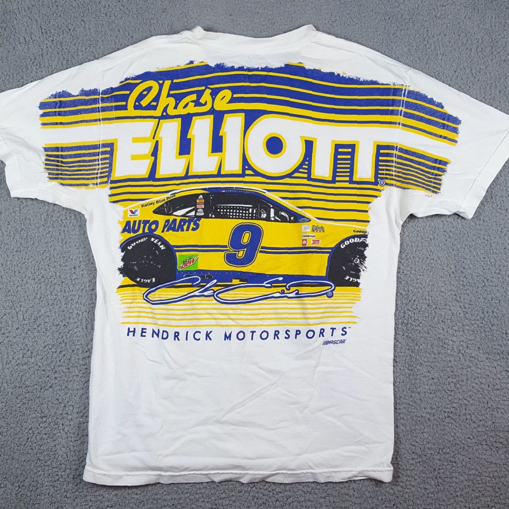 NASCAR VINTAGE Chase Elliott NASCAR Racing Double Sided Men's L Retro #9 Race Car T Shirt Size US L / EU 52-54 / 3 - 5 Thumbnail