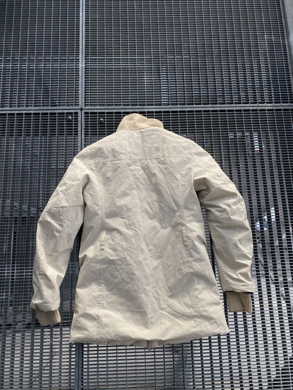 Prada Vintage Prada Nylon Red Tab Waterproof Jacket Size M / US 6-8 / IT 42-44 - 18 Thumbnail