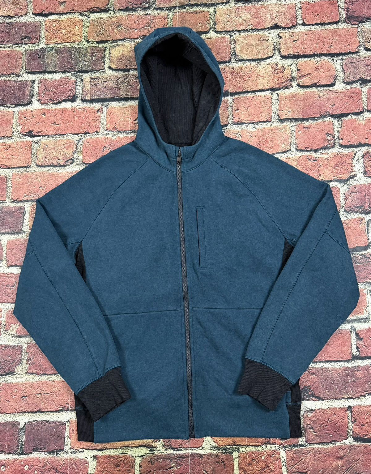 Lululemon Lululemon Hoodie Zip Up Sweatshirt Athletic Training Jacket Size US XL / EU 56 / 4 - 1 Thumbnail