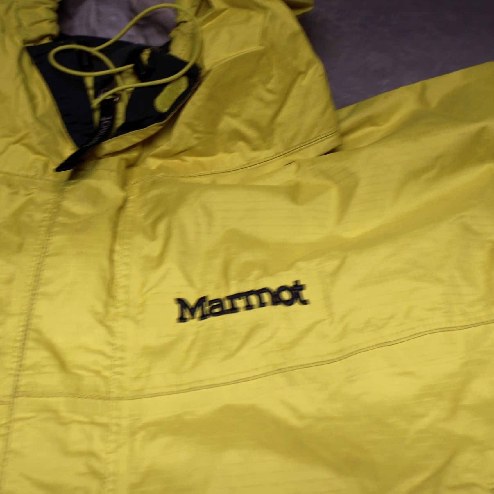 Marmot Marmot Jacket Mens Large Yellow Windbreaker Zip Full Zip Pockets Breathable Lightweight Outdoor Hiking Trail Casual Travel Wind-Resistant Nylon YO Size US L / EU 52-54 / 3 - 5 Thumbnail