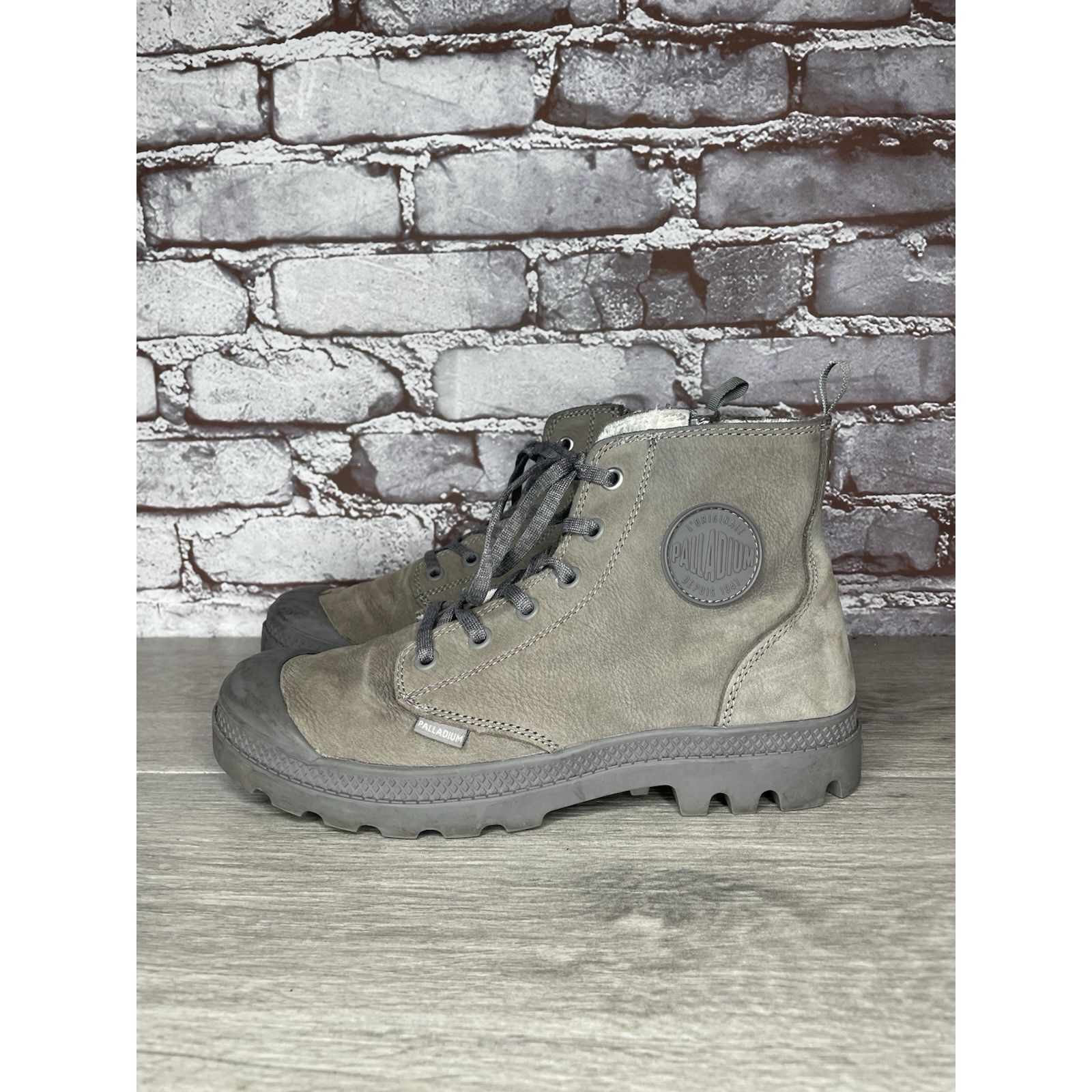 Palladium Palladium Pampa Gray Leather Lace Up Lined Combat Boots Wome Size US 7.5 / IT 37.5 - 1 Thumbnail