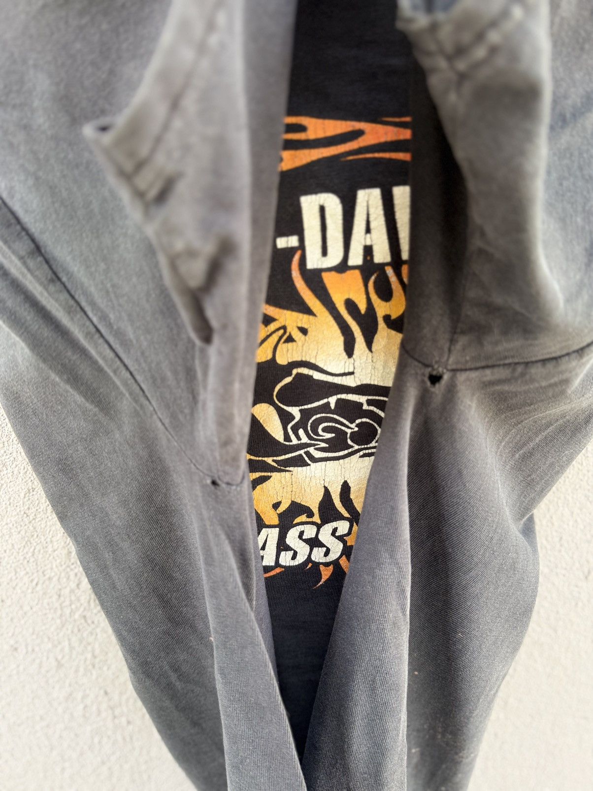 Harley Davidson Thrashed Vintage Harley Davidson Flame Bad Ass Bagger Tee Size US L / EU 52-54 / 3 - 5 Thumbnail