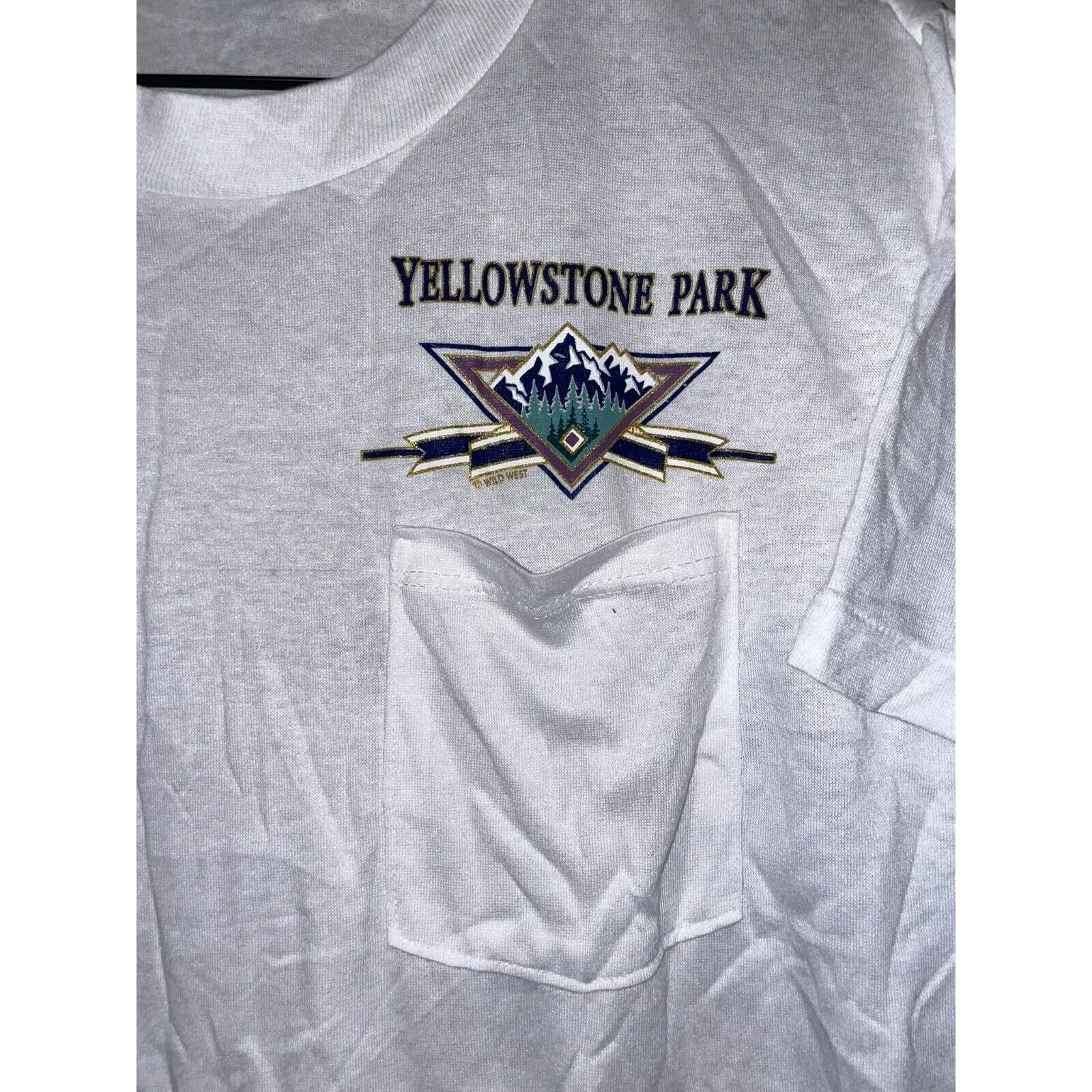 Jerzees Vintage Yellowstone National Park Front Pocket White L Shirt Size US L / EU 52-54 / 3 - 2 Thumbnail