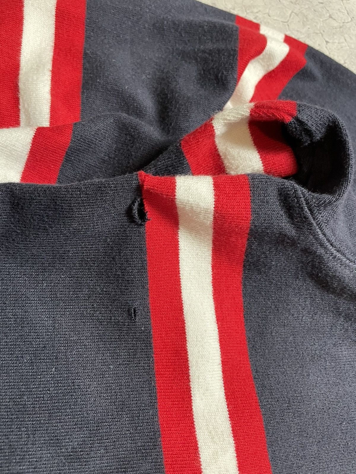 Tommy Hilfiger × Vintage Vintage Tommy Hilfiger Y2K Striped Rugby Sweatshirt Size US L / EU 52-54 / 3 - 10 Thumbnail