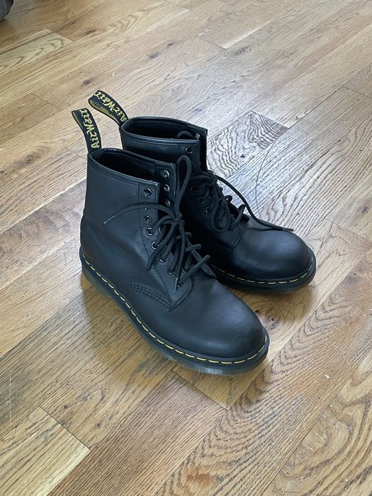 Doc martens 1460 matte on sale black