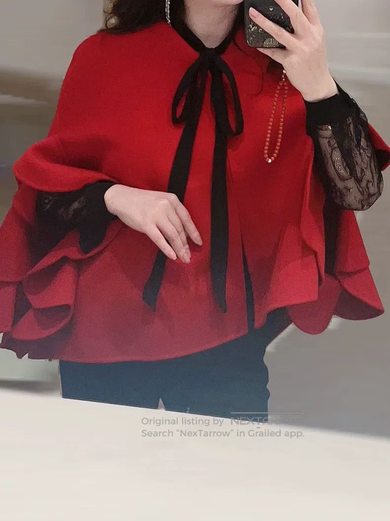 Valentino Valentino Red cloak coat Size M / US 6-8 / IT 42-44 - 1 Thumbnail