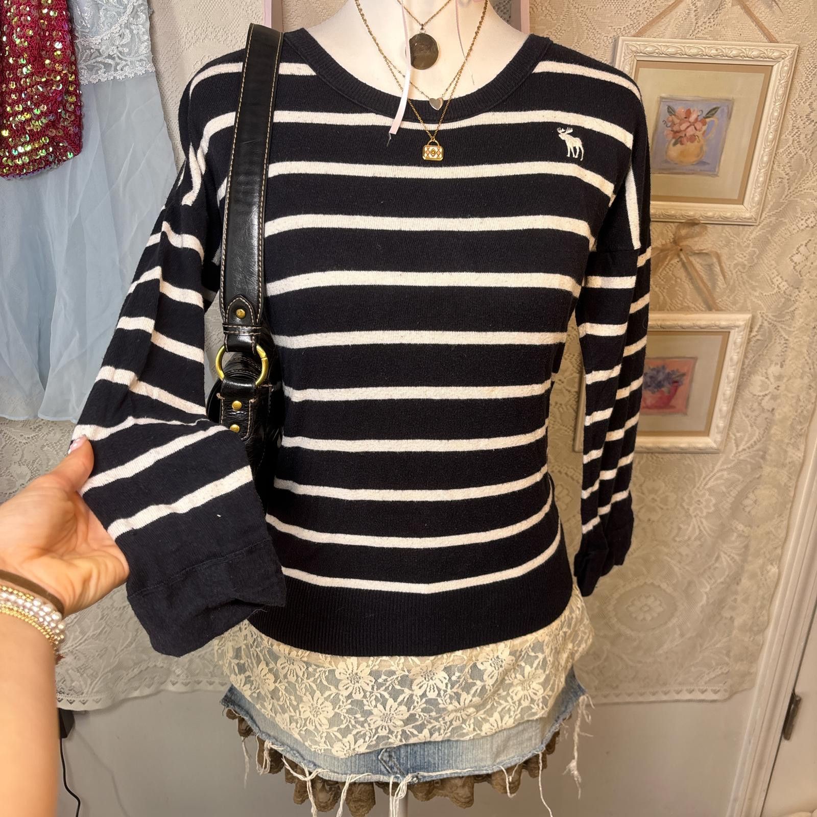 Abercrombie & Fitch y2k Abercrombie Navy striped fitted sweater Size M / US 6-8 / IT 42-44 - 1 Thumbnail
