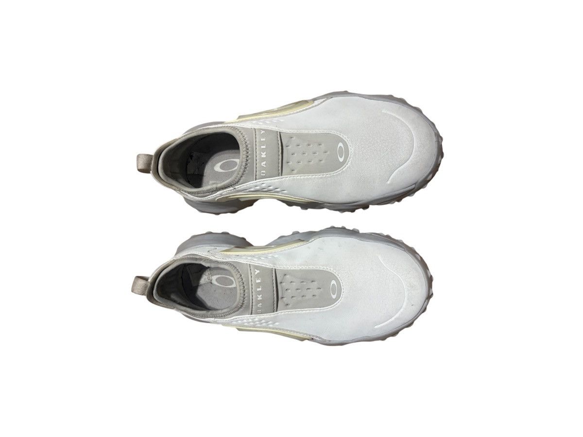 Oakley Oakley Edge Icon Slip-On Sneakers Size US 7 / EU 40 - 2 Thumbnail