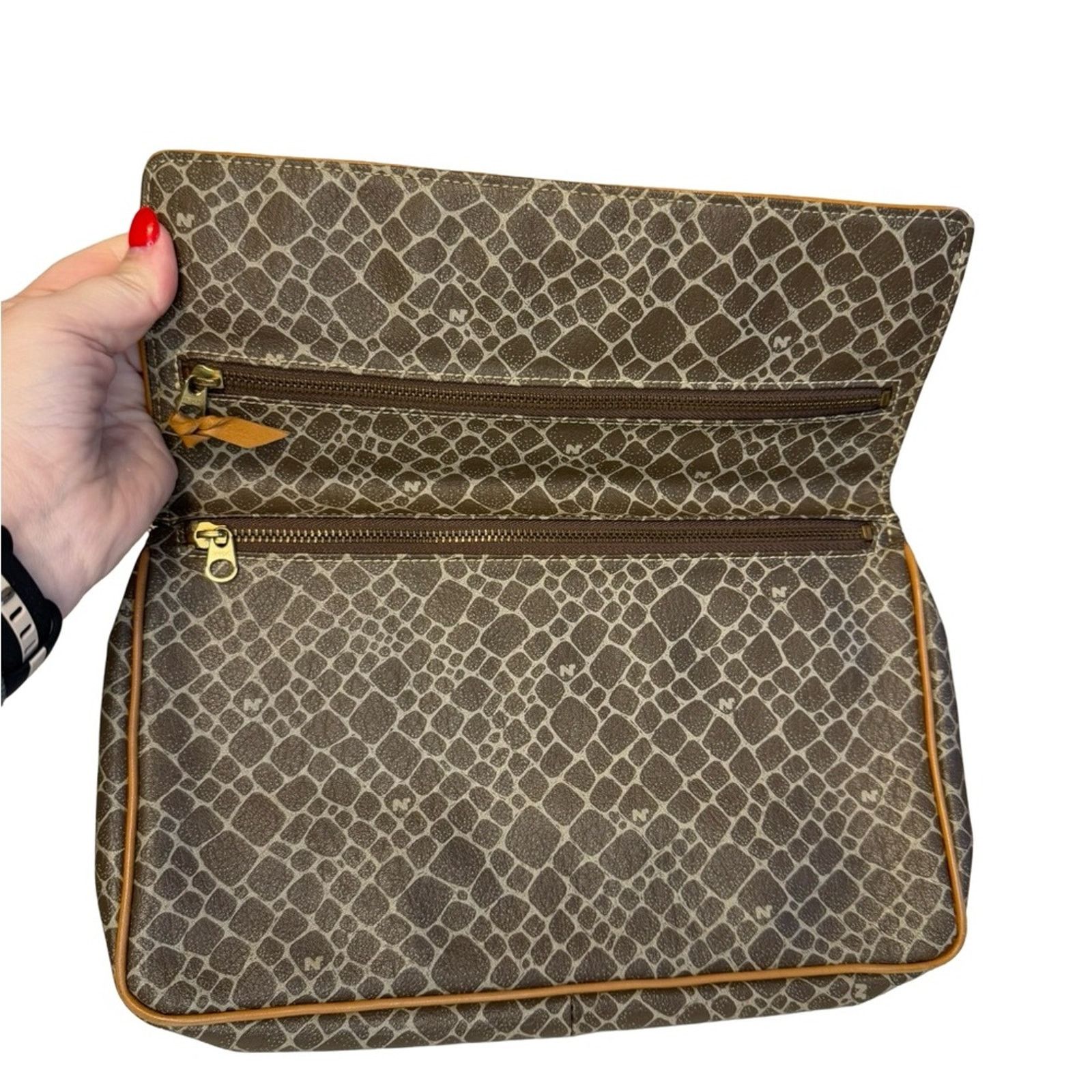 Nina Ricci Nina Ricci Vintage Clutch Pouch Designer Luxury Size ONE SIZE - 2 Thumbnail