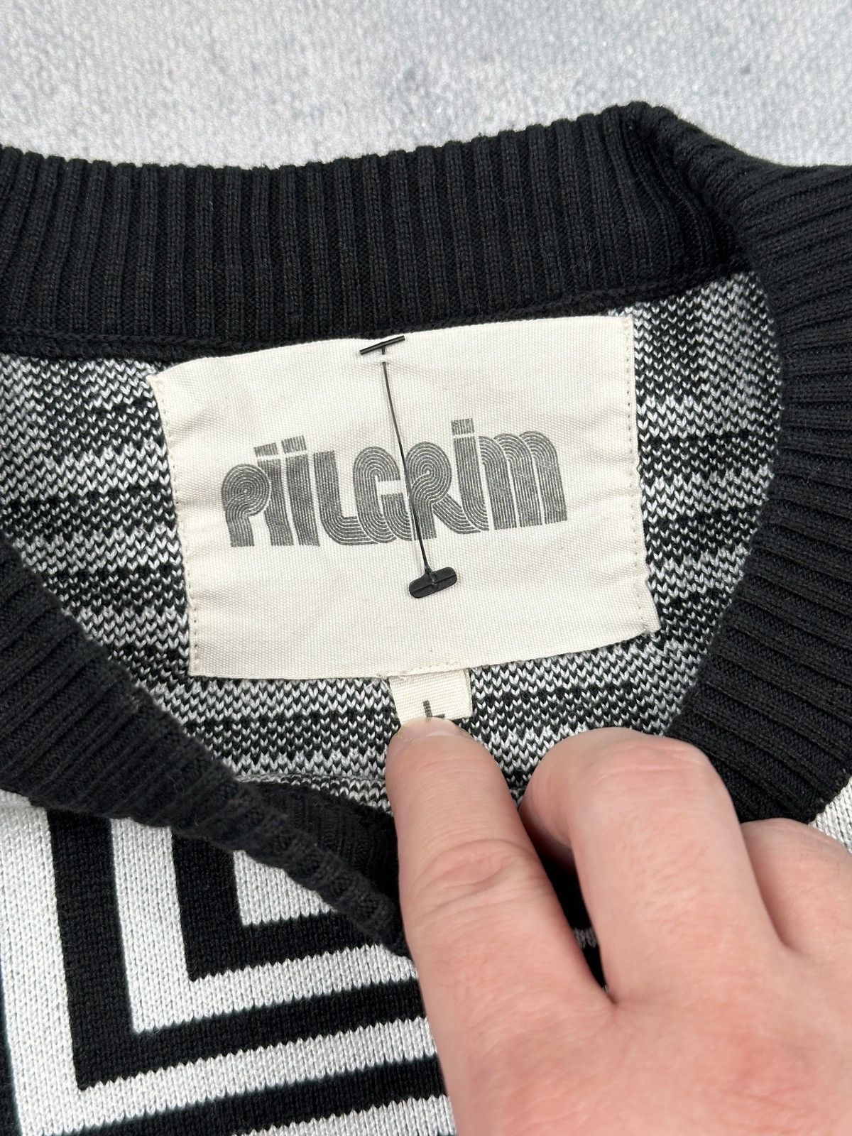 Affliction Piilgrim Men's 1967 Geometric Crew Knit in Black/White y2k Size US L / EU 52-54 / 3 - 6 Thumbnail