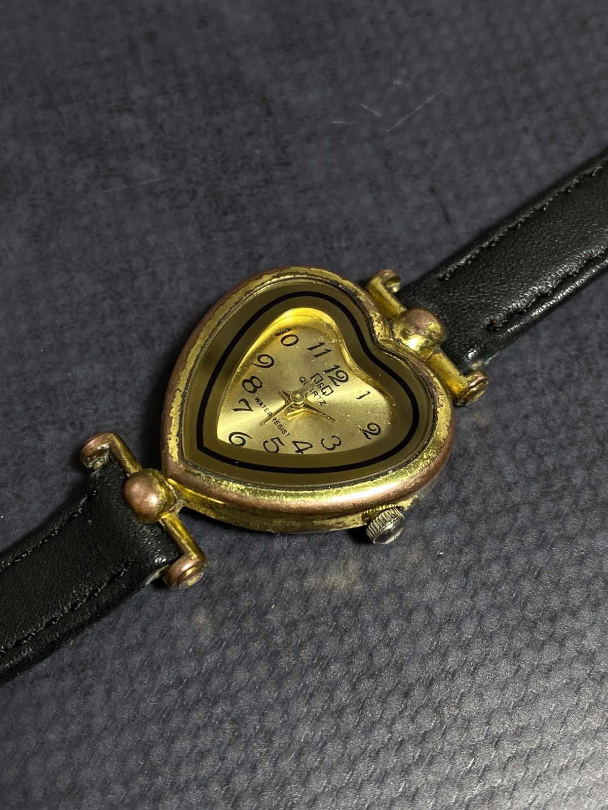 Vintage Heart-Shaped Vintage Watch Gold Black Design japanese brand Size ONE SIZE - 5 Thumbnail