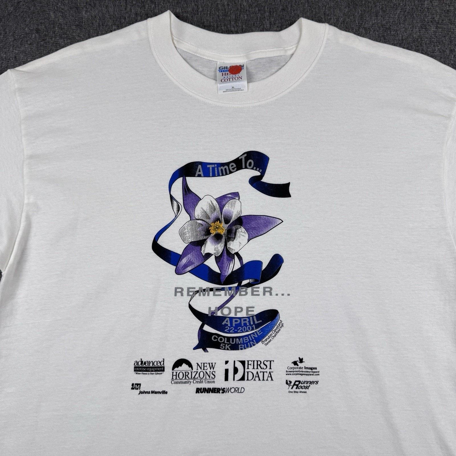 Gildan Vintage Columbine Memorial 5k Run T-Shirt Men’s XL White Size US XL / EU 56 / 4 - 2 Thumbnail