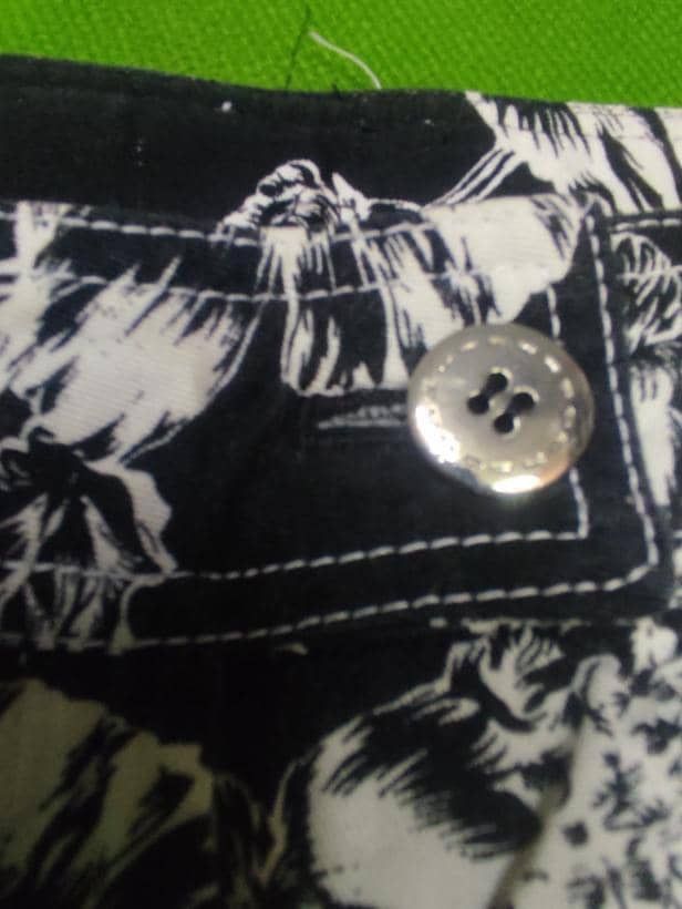 Japanese Brand × The Unbranded Brand UNBRAND DENIM FLARED PANTS FLORAL Size 31" - 5 Thumbnail