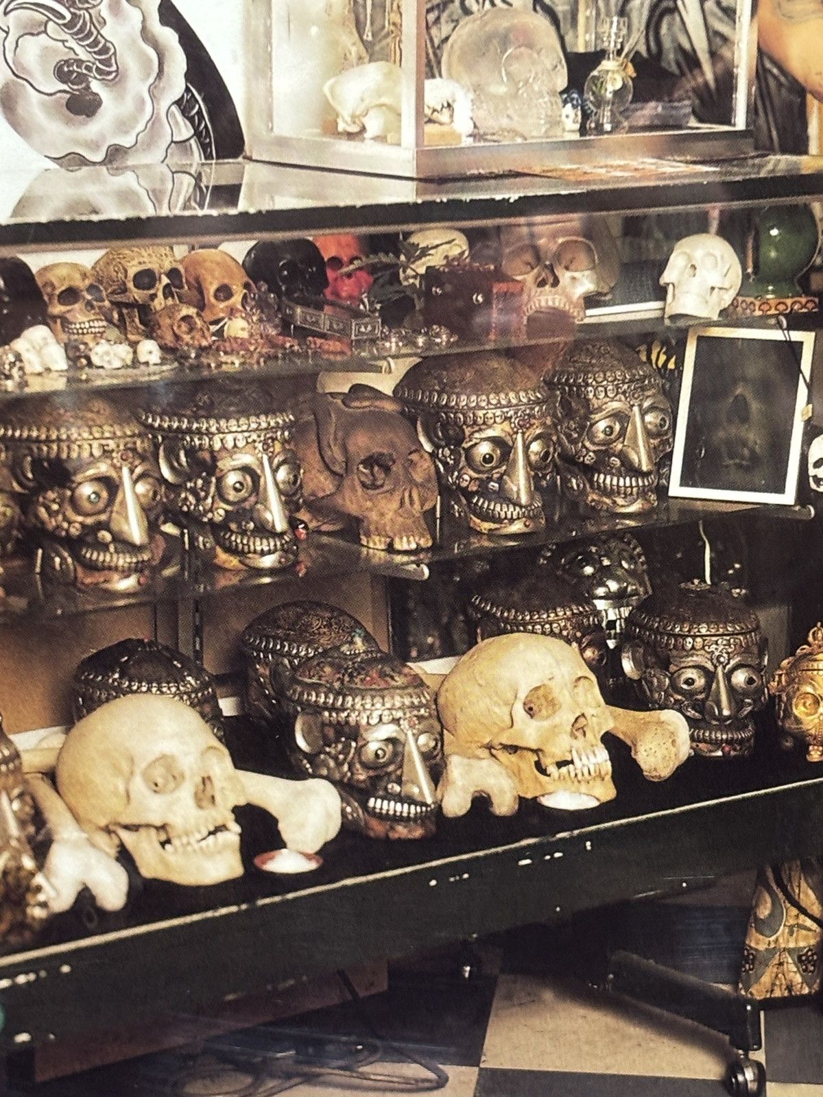 Chrome Hearts • Chrome Hearts • 'Hard Wolf & The Mirror' 💀 Framed Art Size ONE SIZE - 5 Thumbnail